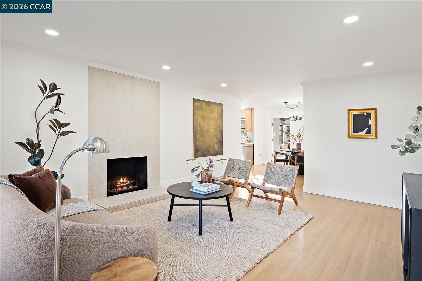 Detail Gallery Image 5 of 53 For 437 Coleman Ct, Pleasant Hill,  CA 94523 - 3 Beds | 2 Baths