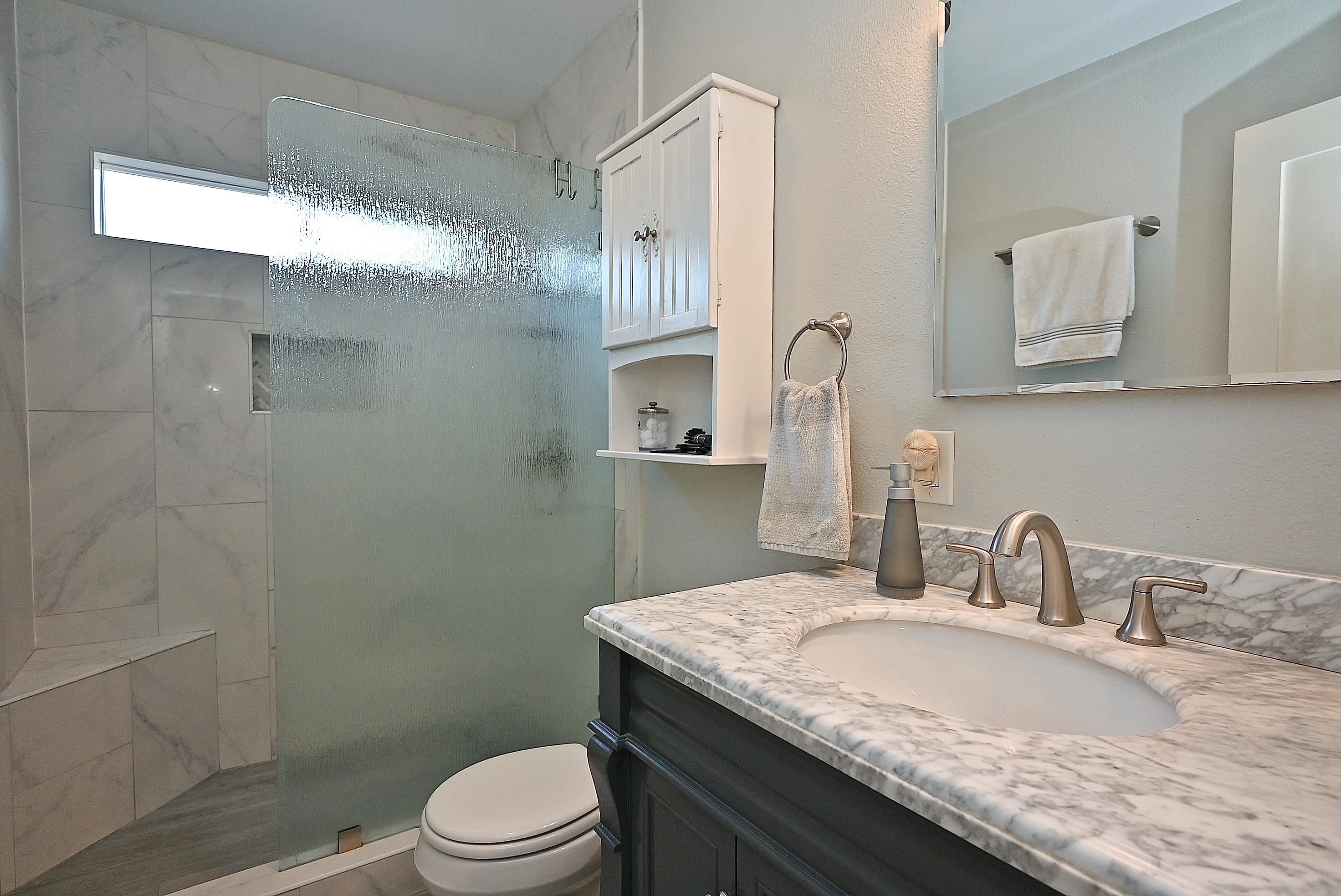 Detail Gallery Image 16 of 36 For 1215 S Livermore Avenue, Livermore,  CA 94550 - 3 Beds | 2 Baths