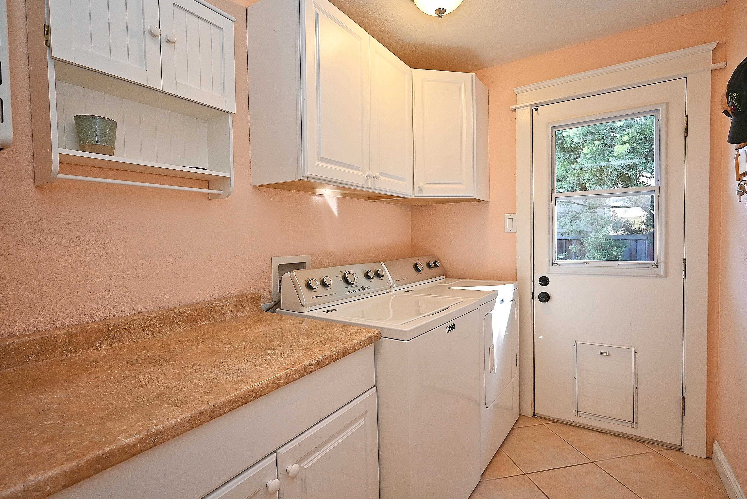 Detail Gallery Image 20 of 36 For 1215 S Livermore Avenue, Livermore,  CA 94550 - 3 Beds | 2 Baths