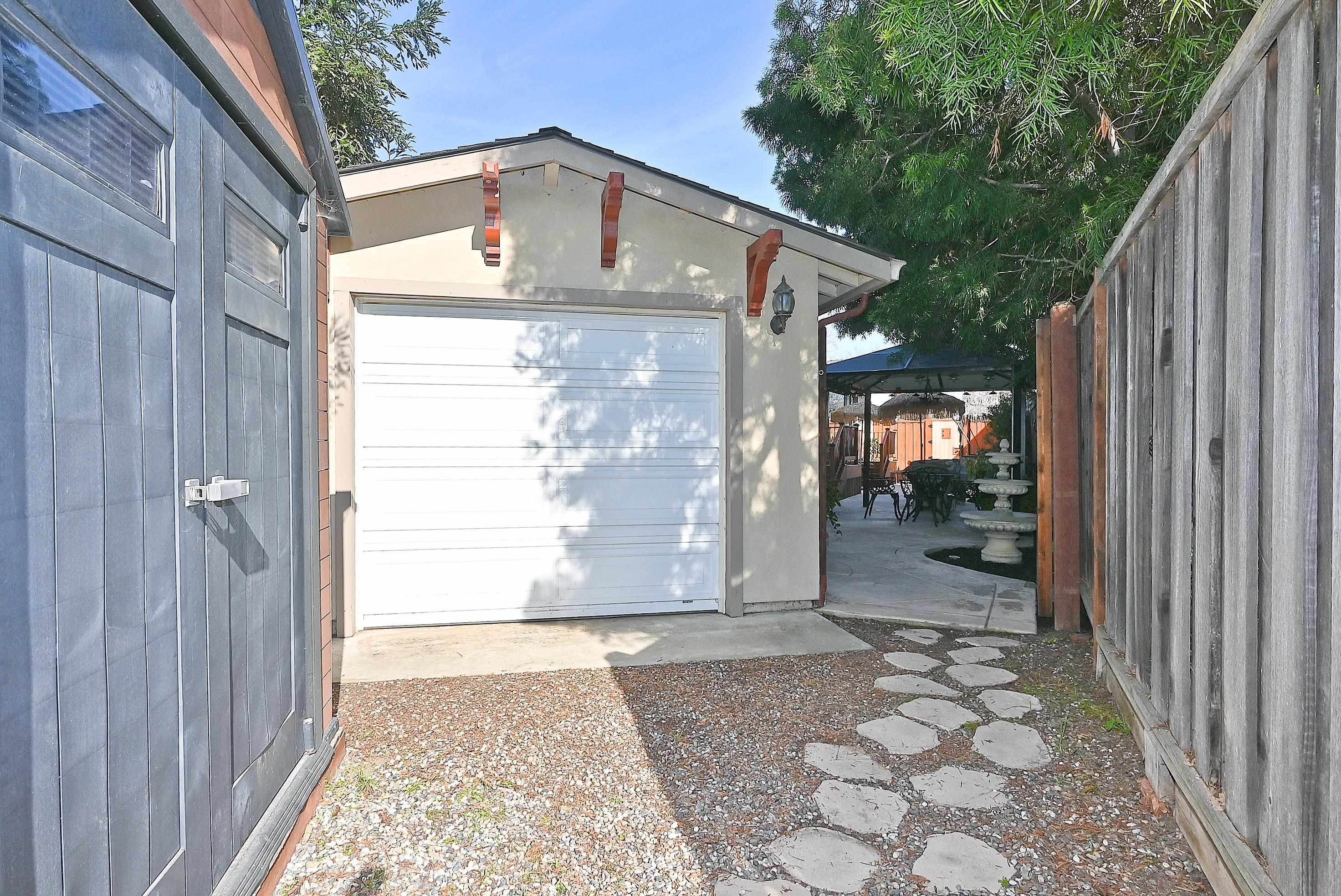 Detail Gallery Image 29 of 36 For 1215 S Livermore Avenue, Livermore,  CA 94550 - 3 Beds | 2 Baths