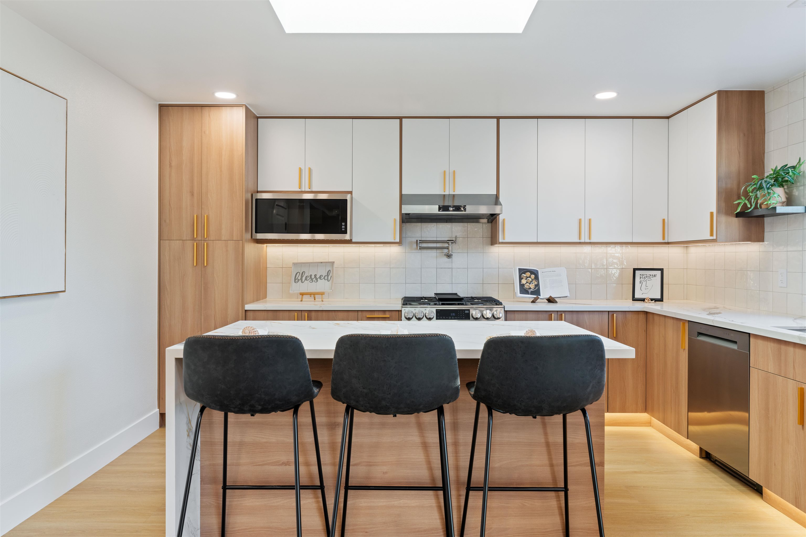 Detail Gallery Image 11 of 46 For 46805 Bradley St, Fremont,  CA 94539 - 5 Beds | 3/1 Baths