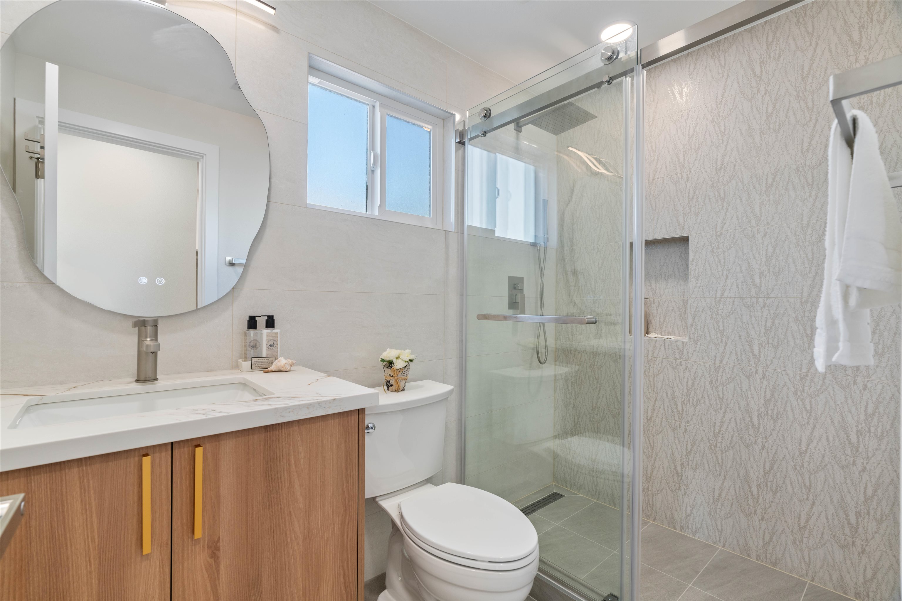 Detail Gallery Image 18 of 46 For 46805 Bradley St, Fremont,  CA 94539 - 5 Beds | 3/1 Baths