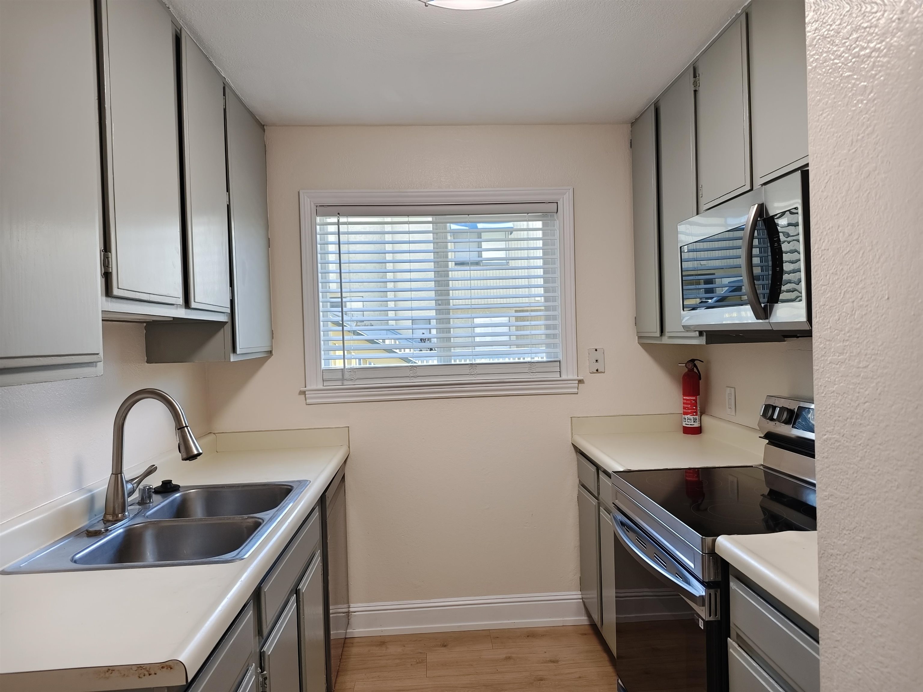 Photo #8: 41122242 Listing: Photo #8