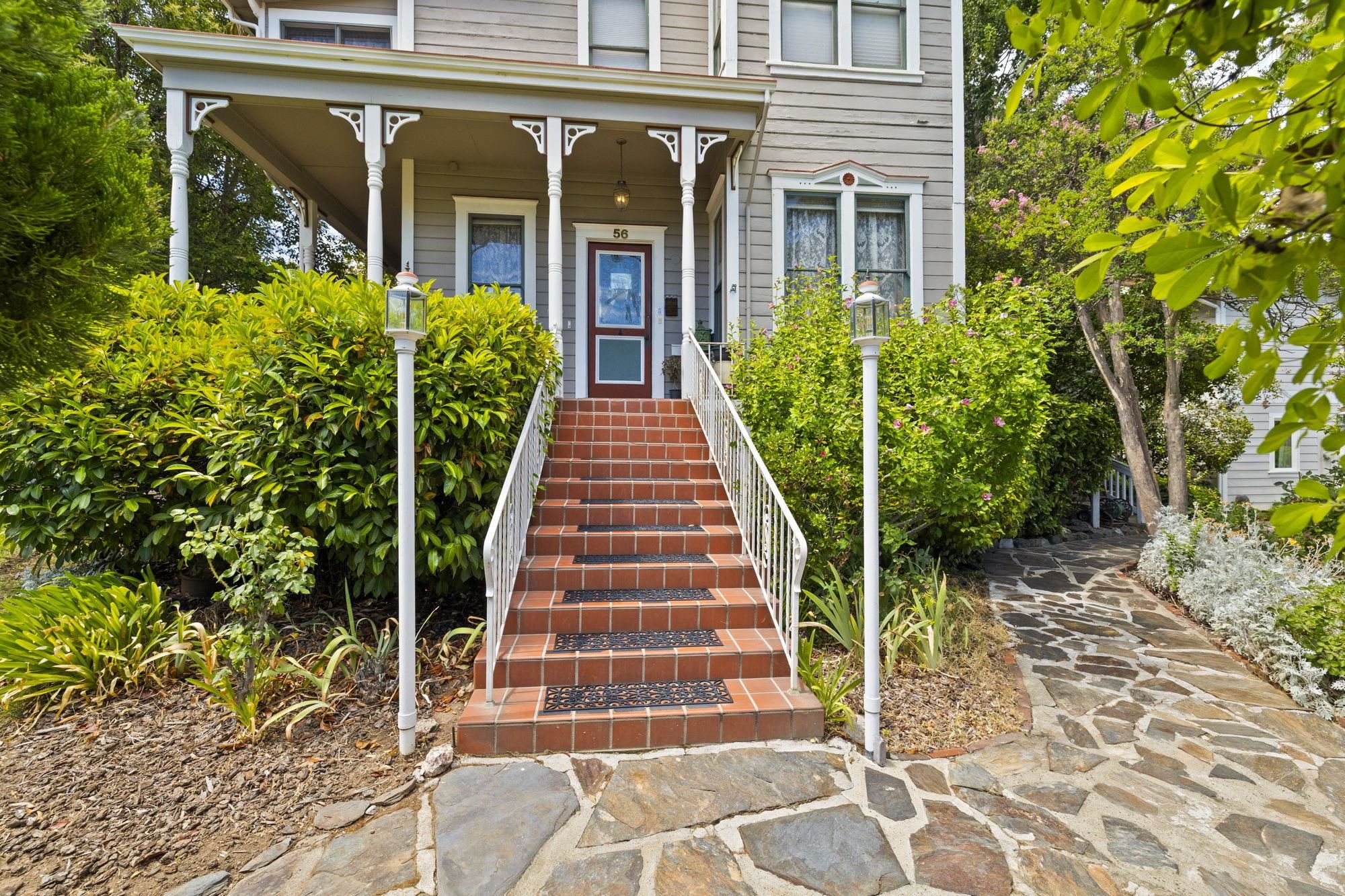 Detail Gallery Image 11 of 58 For 56 Bradford St, Sonora,  CA 95370 - 5 Beds | 5 Baths