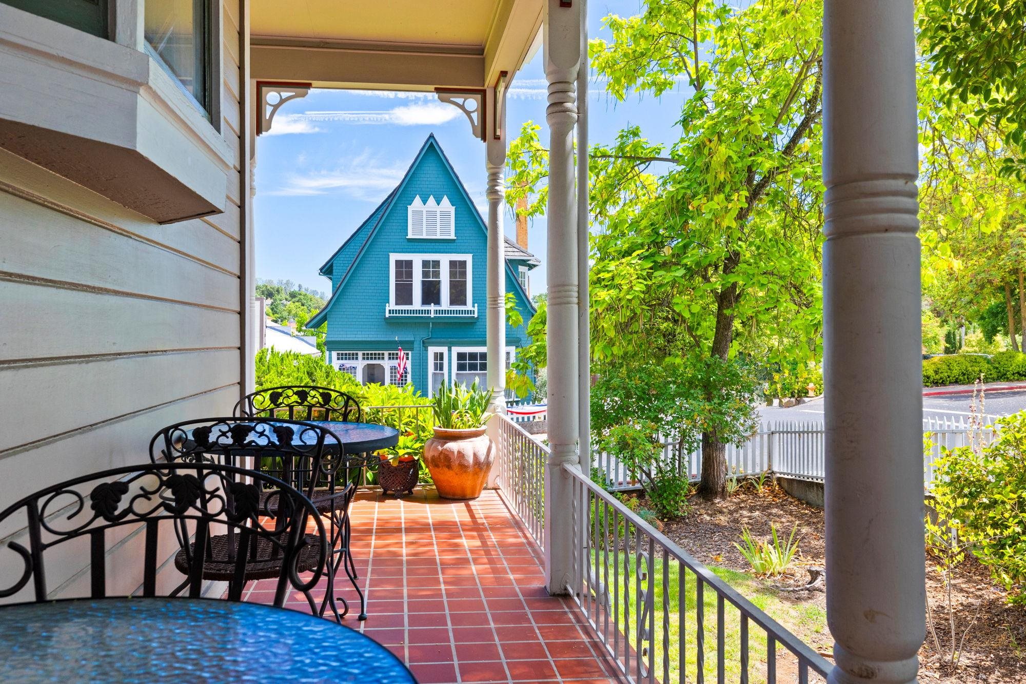 Detail Gallery Image 13 of 58 For 56 Bradford St, Sonora,  CA 95370 - 5 Beds | 5 Baths