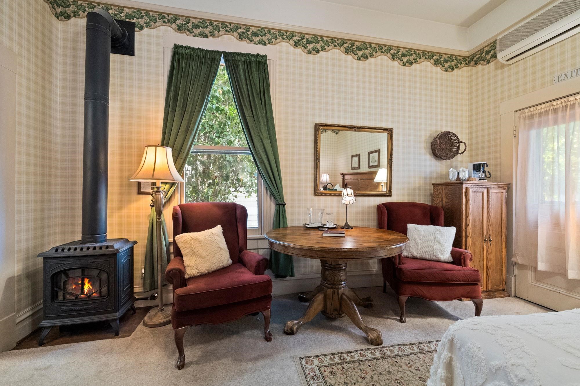 Detail Gallery Image 27 of 58 For 56 Bradford St, Sonora,  CA 95370 - 5 Beds | 5 Baths