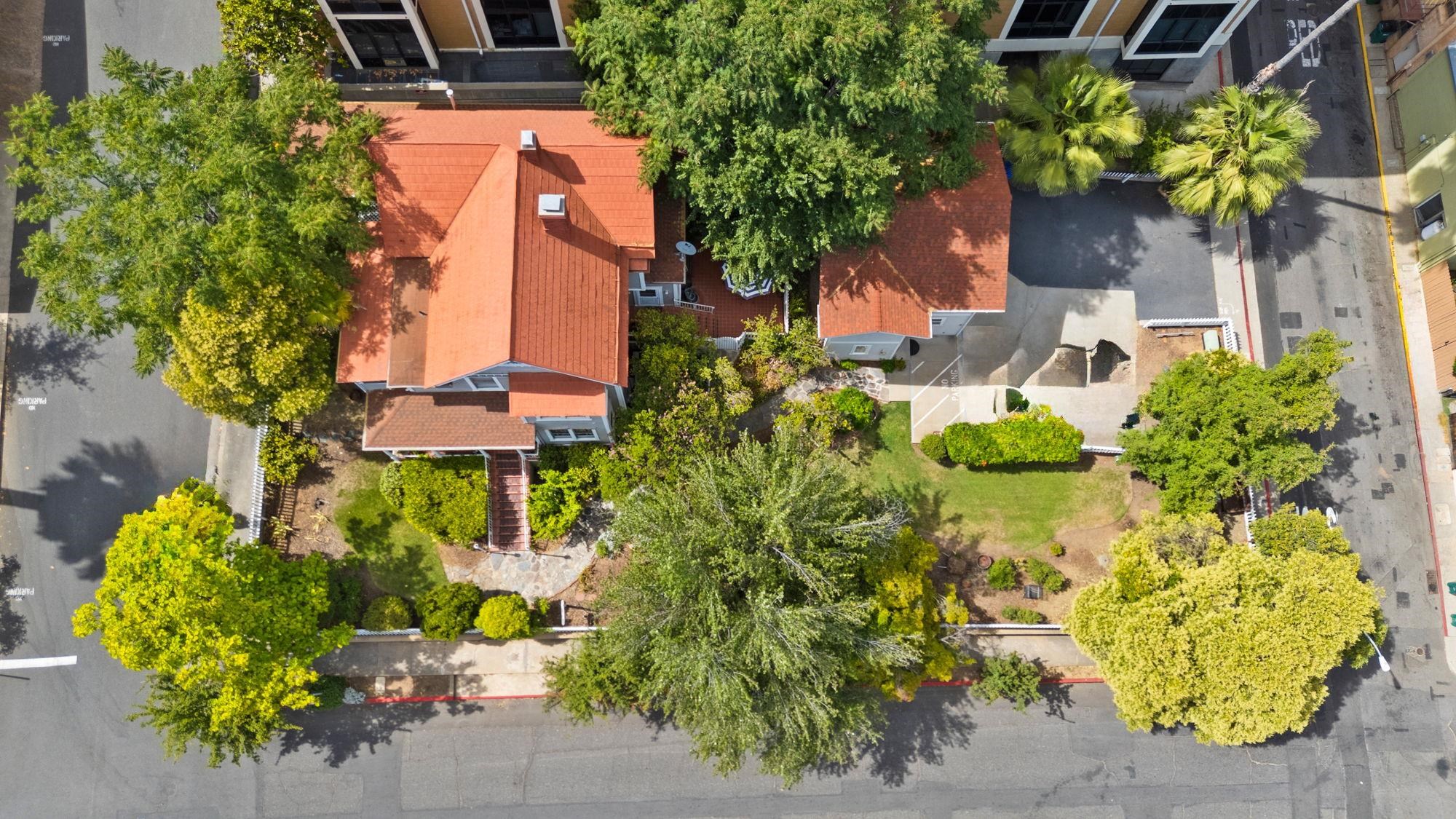 Detail Gallery Image 9 of 58 For 56 Bradford St, Sonora,  CA 95370 - 5 Beds | 5 Baths