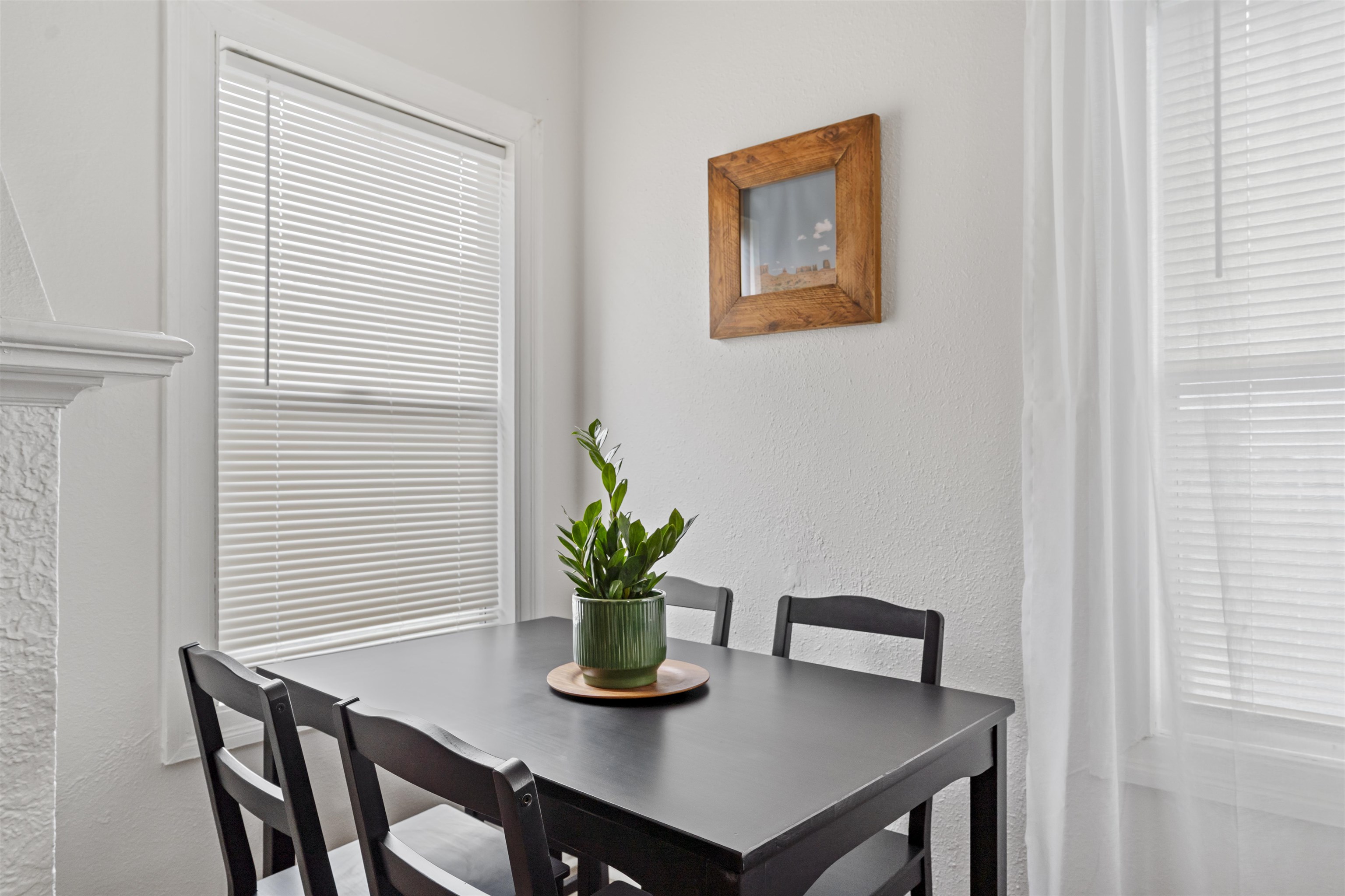 Detail Gallery Image 10 of 47 For 2238 7th, Berkeley,  CA 94710 - – Beds | – Baths