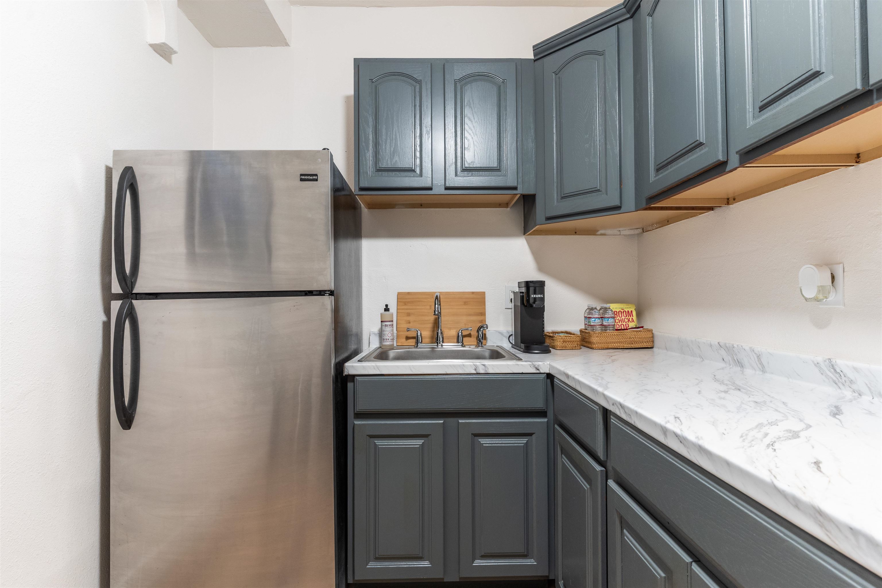 Detail Gallery Image 11 of 47 For 2238 7th, Berkeley,  CA 94710 - – Beds | – Baths