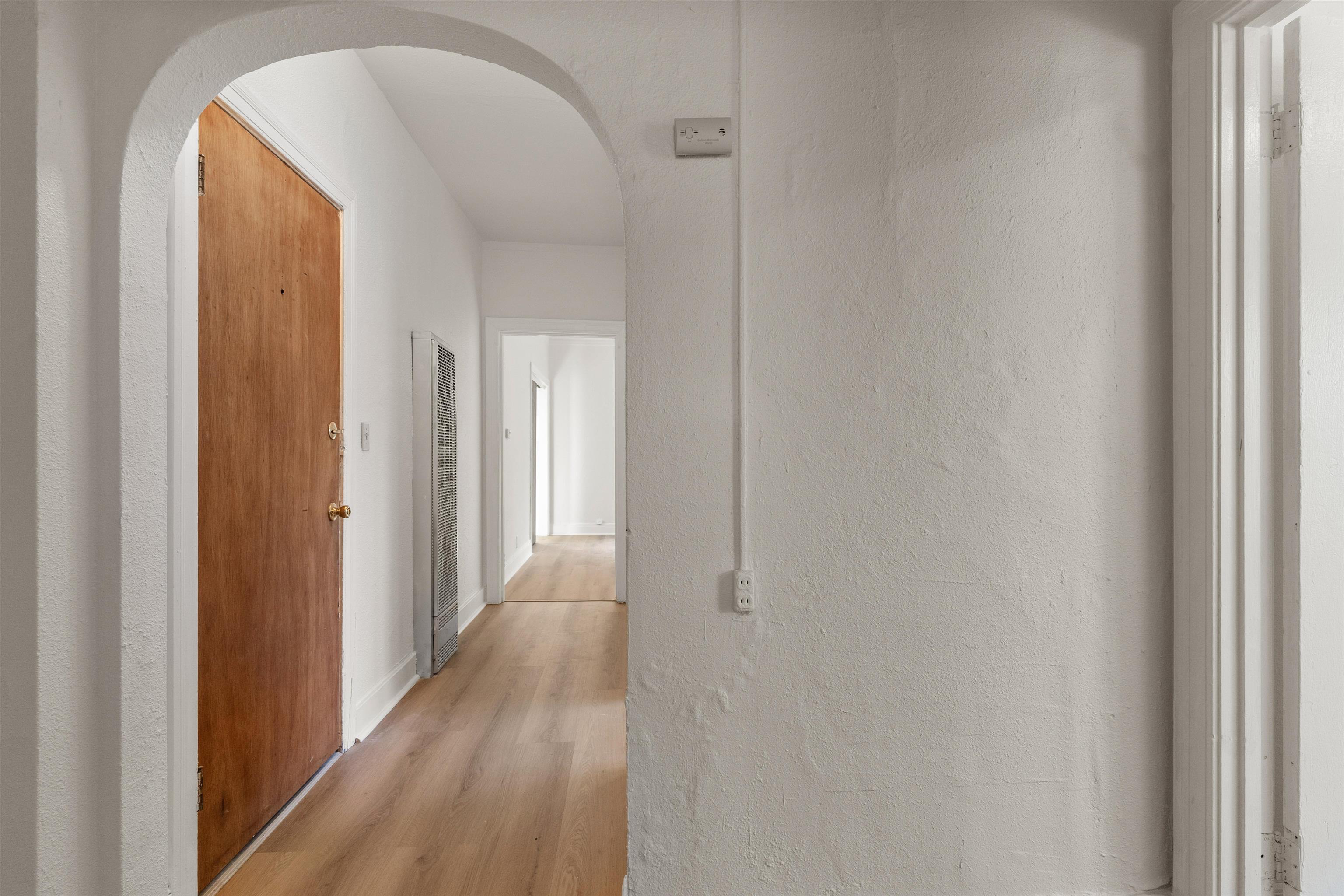 Detail Gallery Image 15 of 44 For 2238 7th, Berkeley,  CA 94710 - – Beds | – Baths