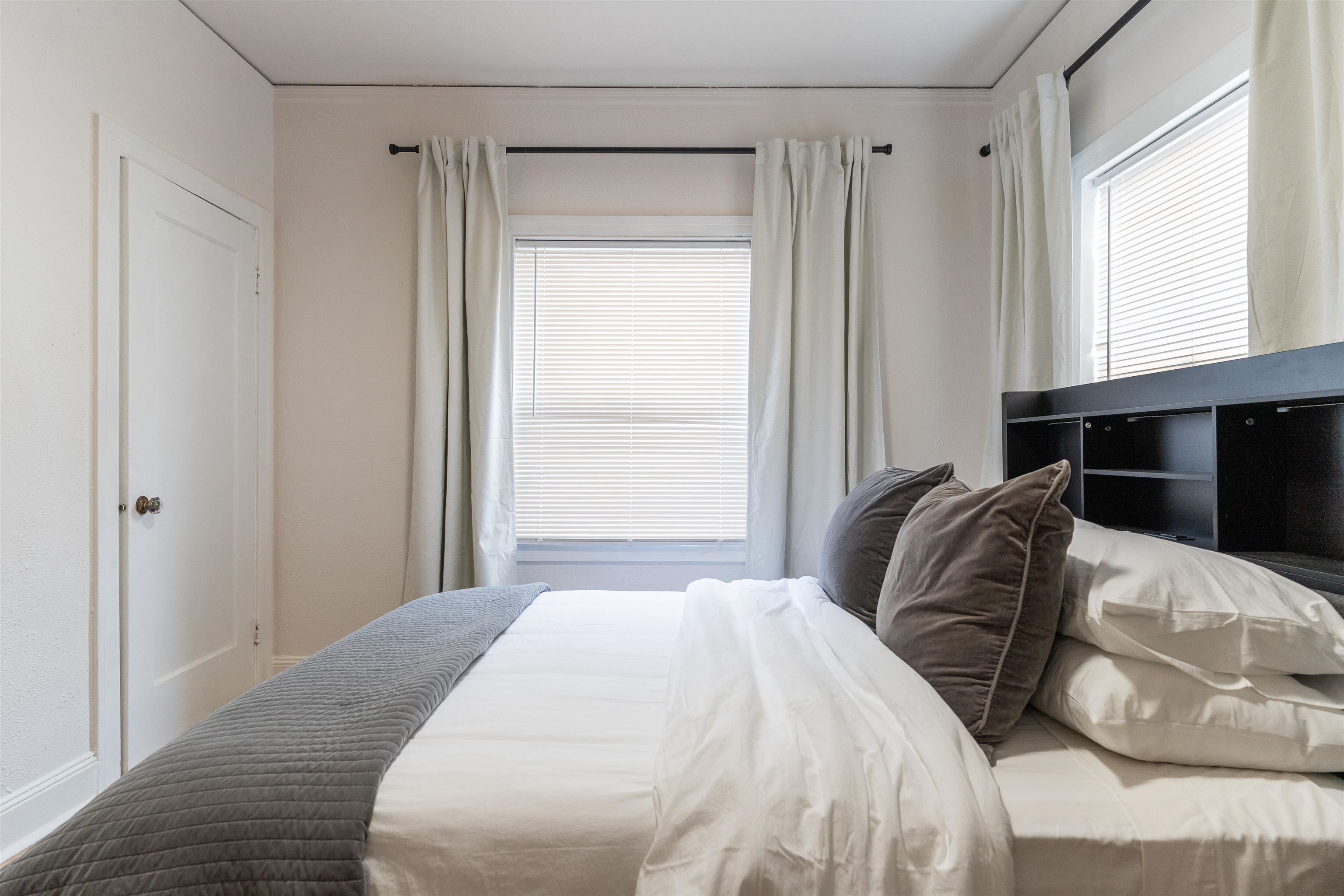 Detail Gallery Image 14 of 47 For 2238 7th, Berkeley,  CA 94710 - – Beds | – Baths