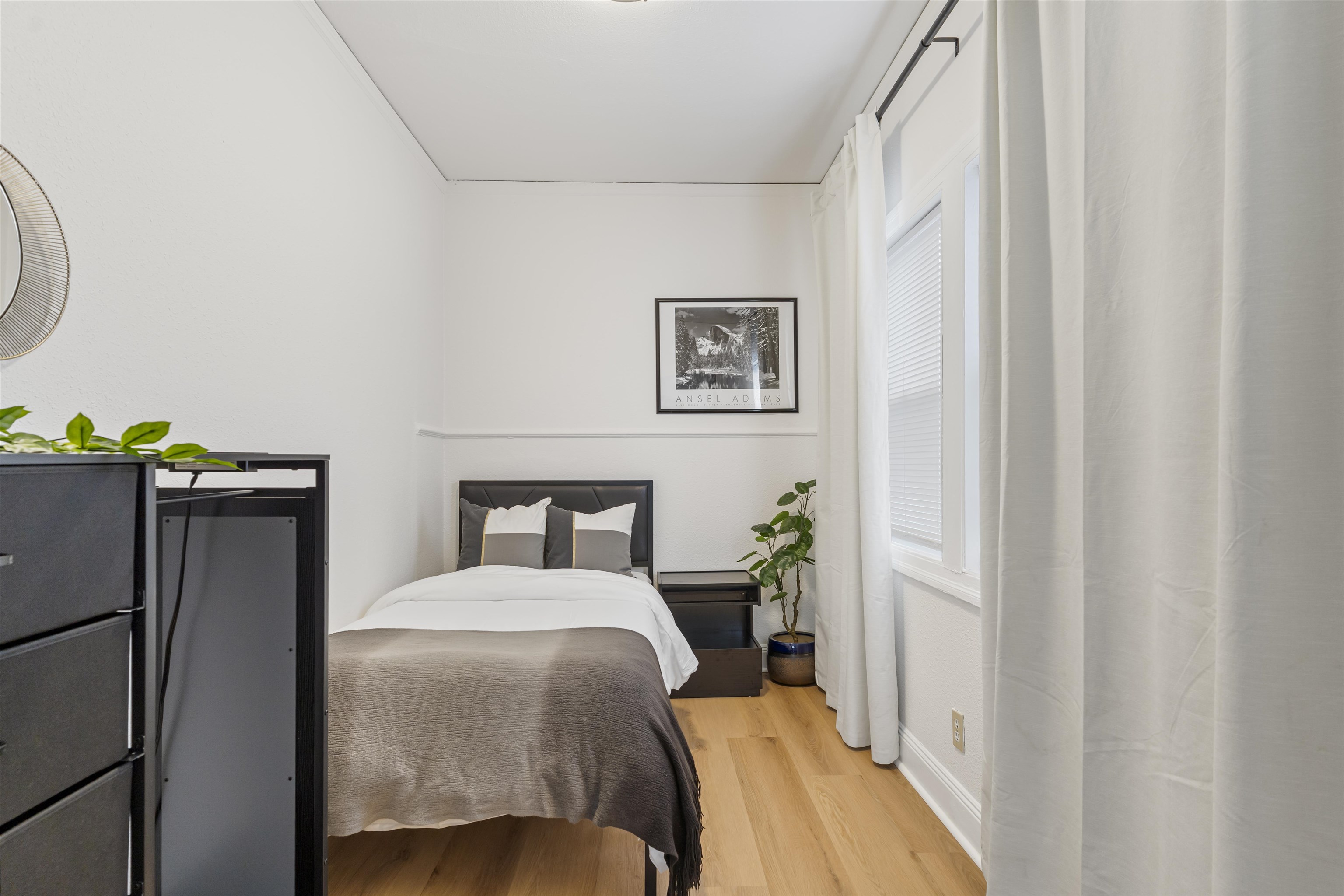 Detail Gallery Image 15 of 47 For 2238 7th, Berkeley,  CA 94710 - – Beds | – Baths