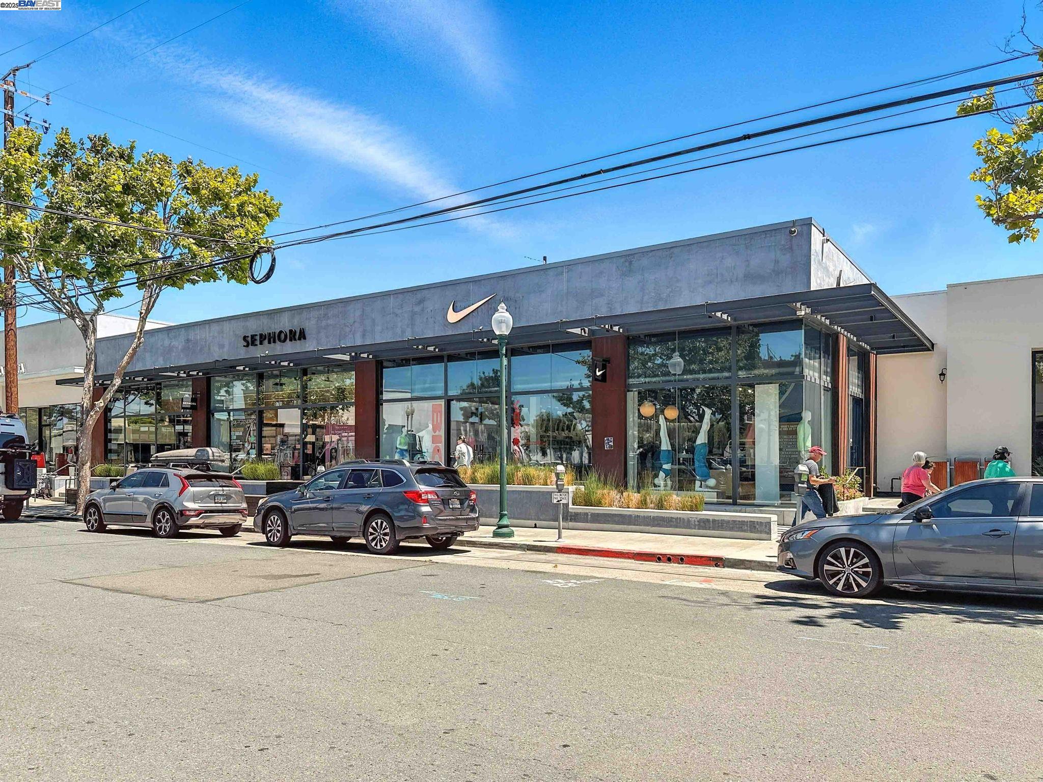 Detail Gallery Image 36 of 44 For 2238 7th, Berkeley,  CA 94710 - – Beds | – Baths