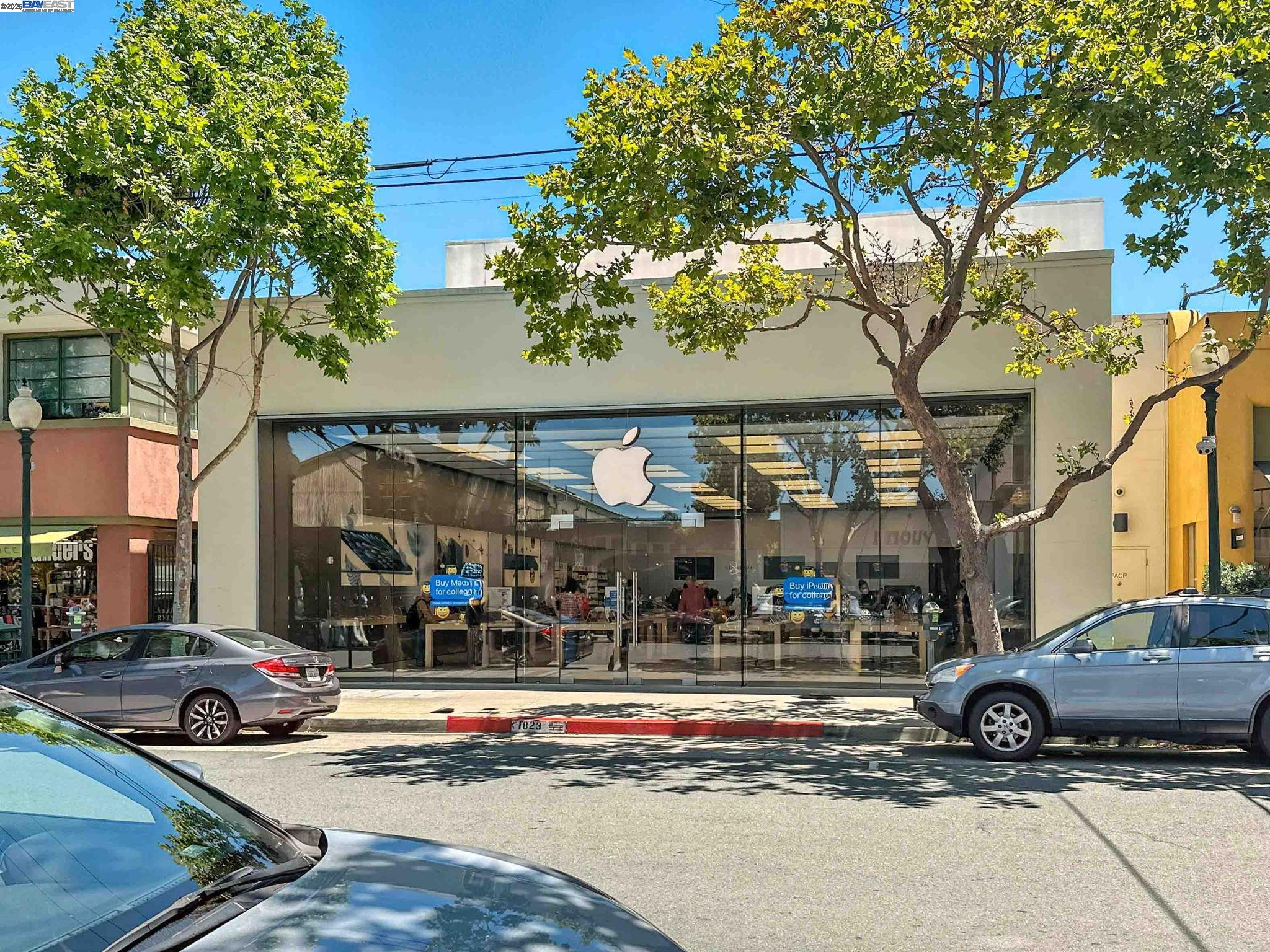 Detail Gallery Image 37 of 44 For 2238 7th, Berkeley,  CA 94710 - – Beds | – Baths