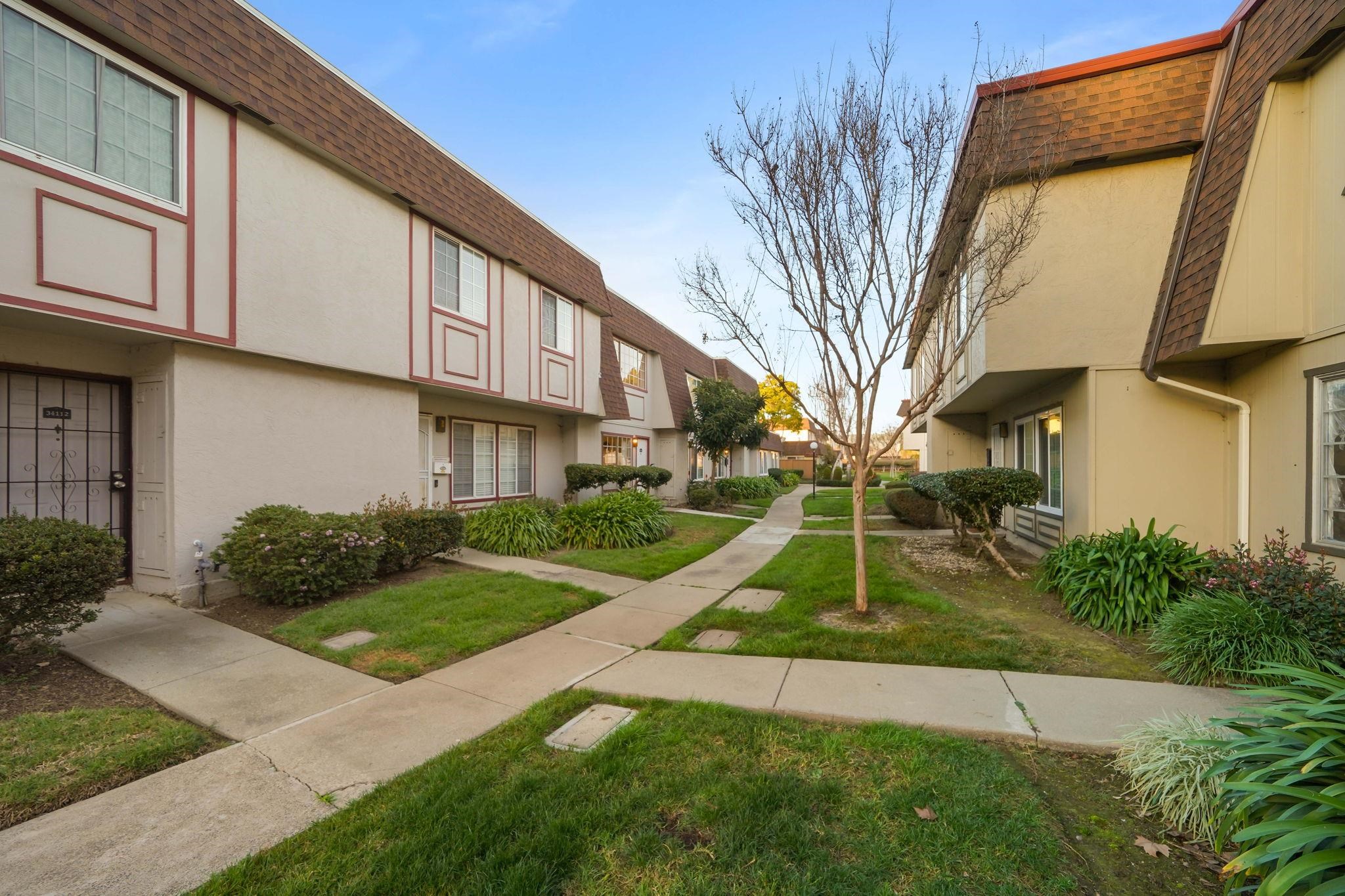 Detail Gallery Image 17 of 18 For 34132 Aberdeen Ter, Fremont,  CA 94555 - 2 Beds | 1/1 Baths