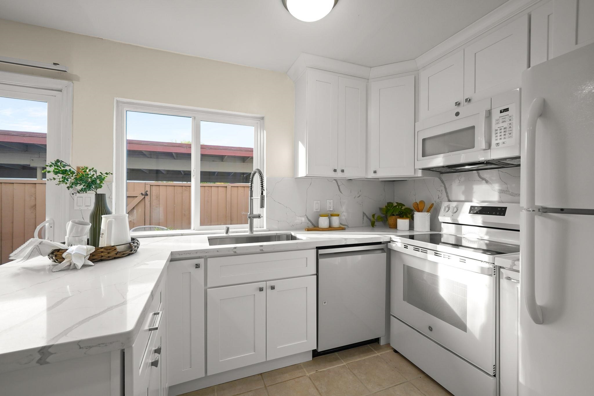 Detail Gallery Image 8 of 18 For 34132 Aberdeen Ter, Fremont,  CA 94555 - 2 Beds | 1/1 Baths