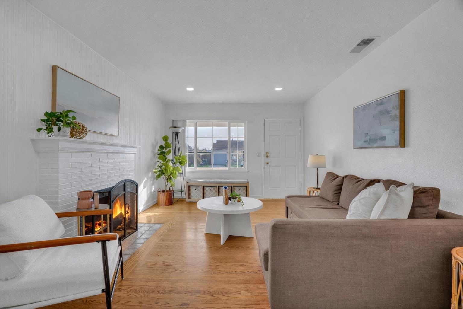 Detail Gallery Image 10 of 41 For 1024 Locust St, Livermore,  CA 94551 - 3 Beds | 1 Baths