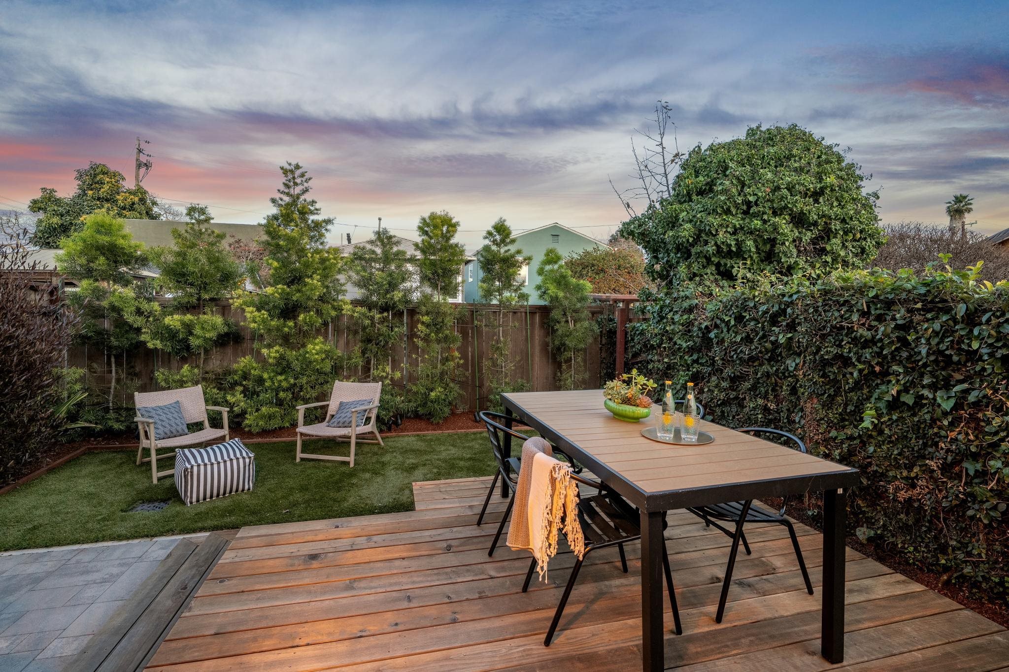 Detail Gallery Image 19 of 47 For 1609 Kains Ave, Berkeley,  CA 94702 - 3 Beds | 2/1 Baths