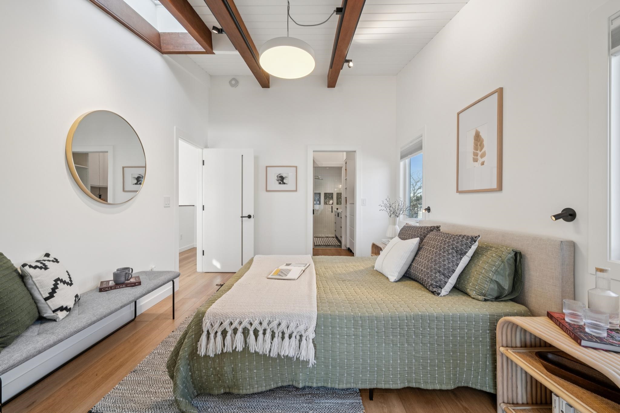 Detail Gallery Image 26 of 47 For 1609 Kains Ave, Berkeley,  CA 94702 - 3 Beds | 2/1 Baths