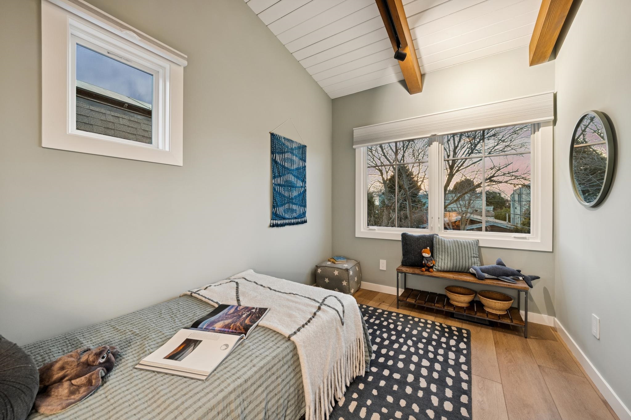 Detail Gallery Image 38 of 47 For 1609 Kains Ave, Berkeley,  CA 94702 - 3 Beds | 2/1 Baths