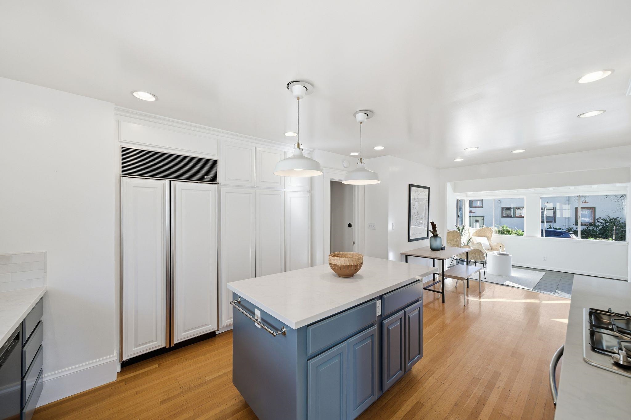 Detail Gallery Image 16 of 46 For 2401 Carleton Street, Berkeley,  CA 94704 - 3 Beds | 2/1 Baths