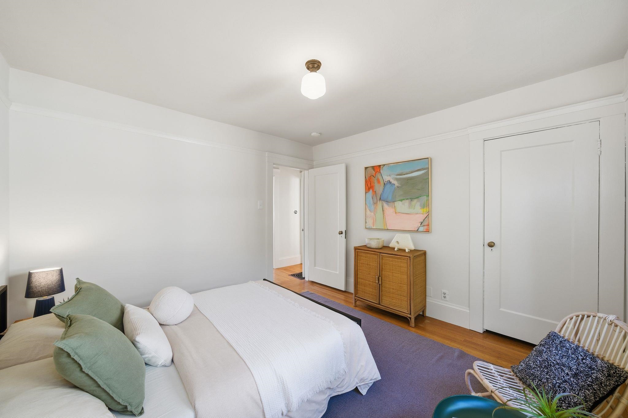 Detail Gallery Image 20 of 46 For 2401 Carleton Street, Berkeley,  CA 94704 - 3 Beds | 2/1 Baths