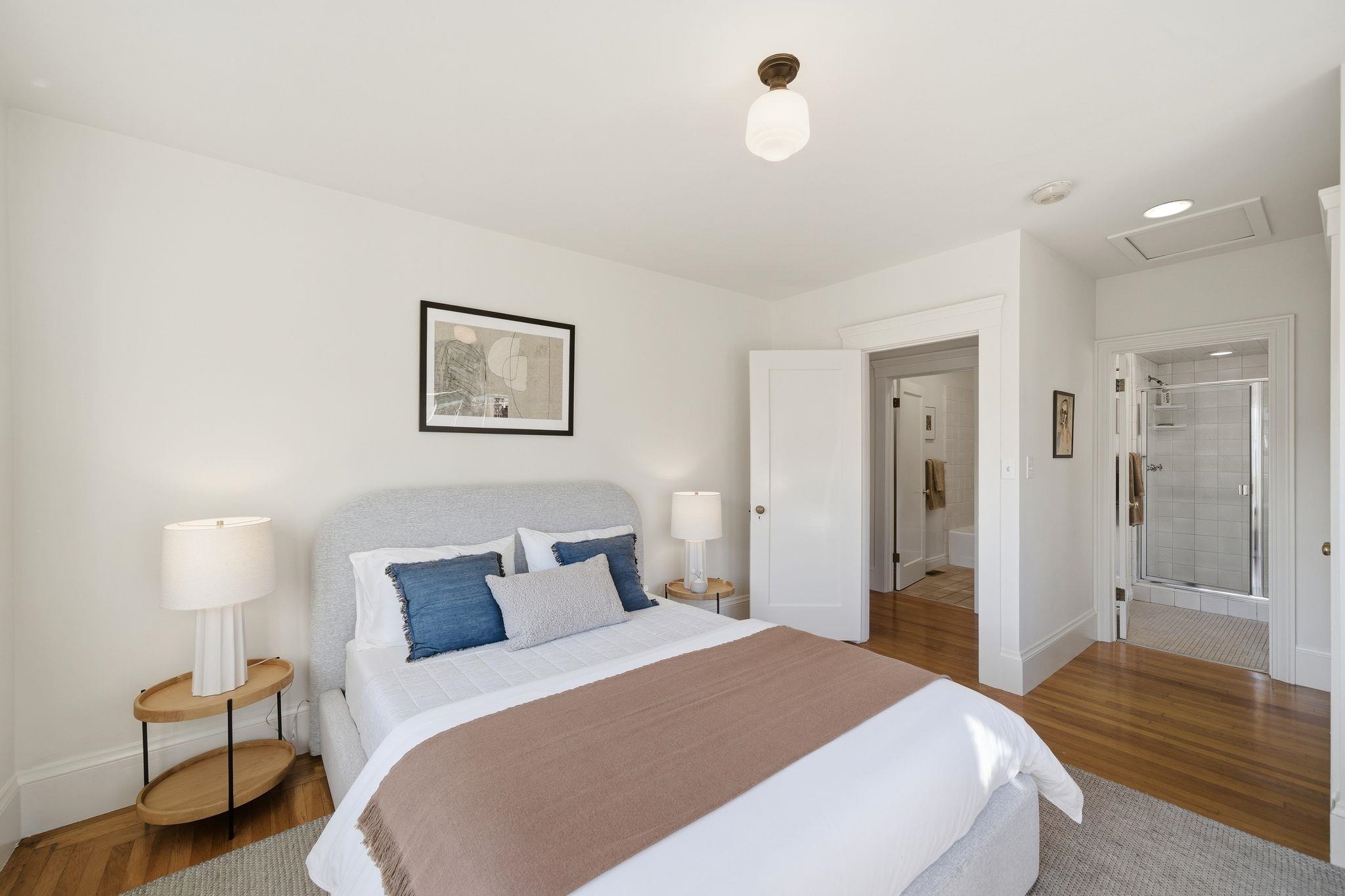 Detail Gallery Image 27 of 46 For 2401 Carleton Street, Berkeley,  CA 94704 - 3 Beds | 2/1 Baths