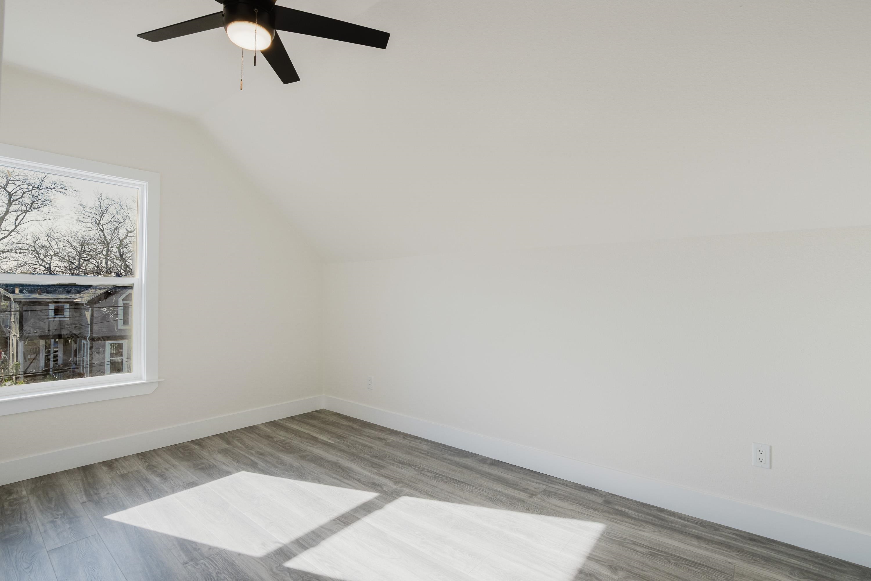 Detail Gallery Image 11 of 35 For 1778 8th St., Oakland,  CA 94607 - – Beds | – Baths