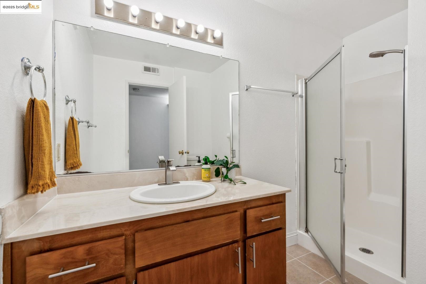 Photo #11: 41122256 Listing: Photo #11