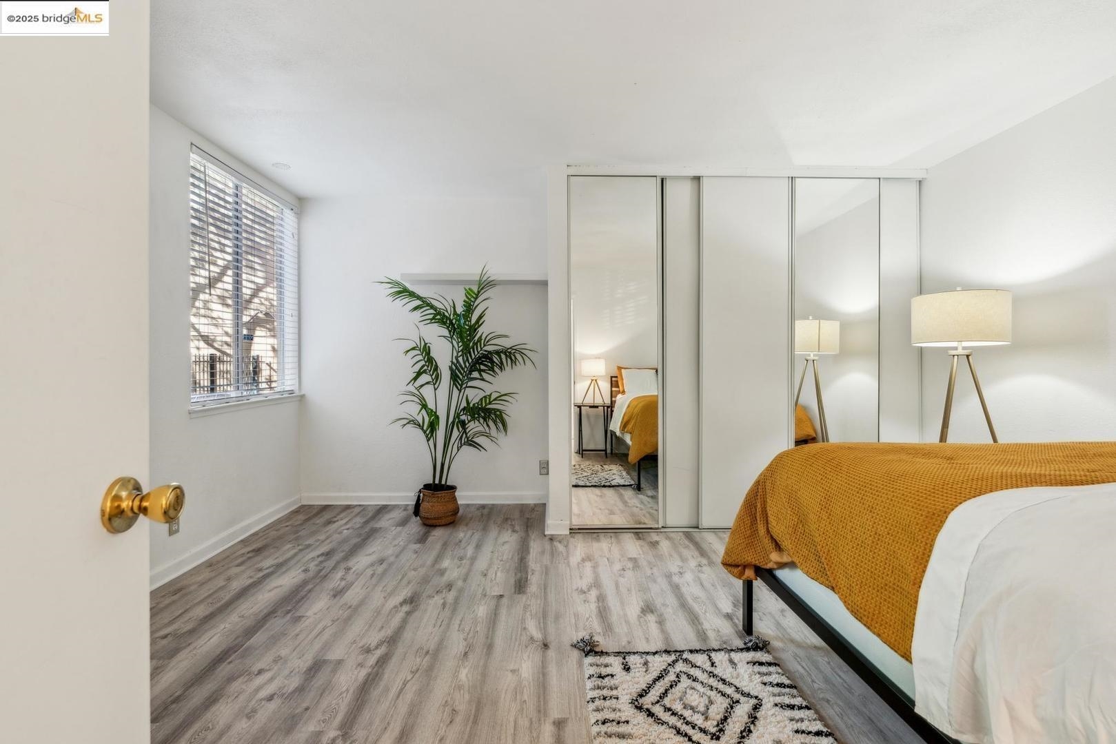 Photo #9: 41122256 Listing: Photo #9