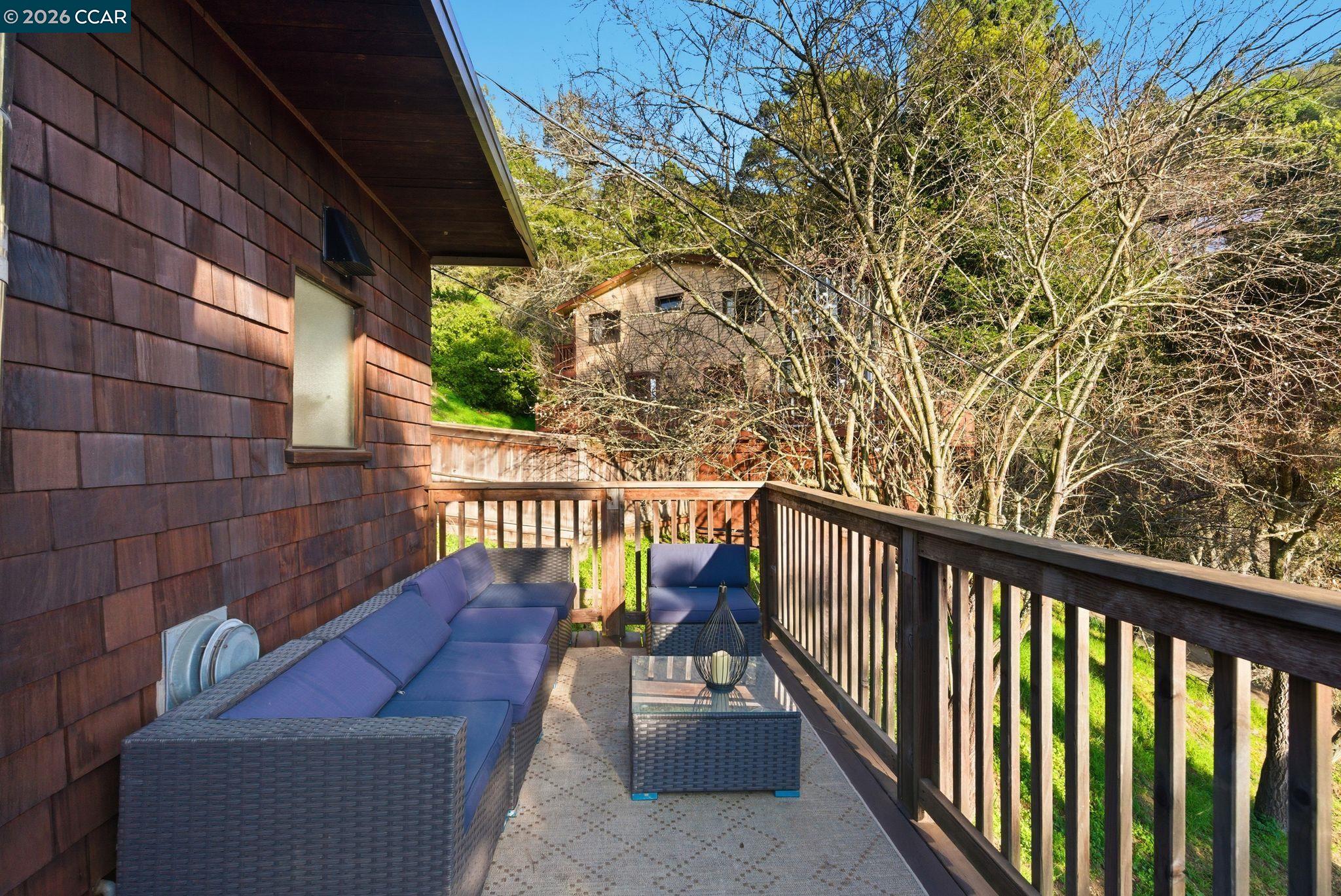Detail Gallery Image 21 of 48 For 3382 Dwight Way, Berkeley,  CA 94704 - 1 Beds | 1/1 Baths