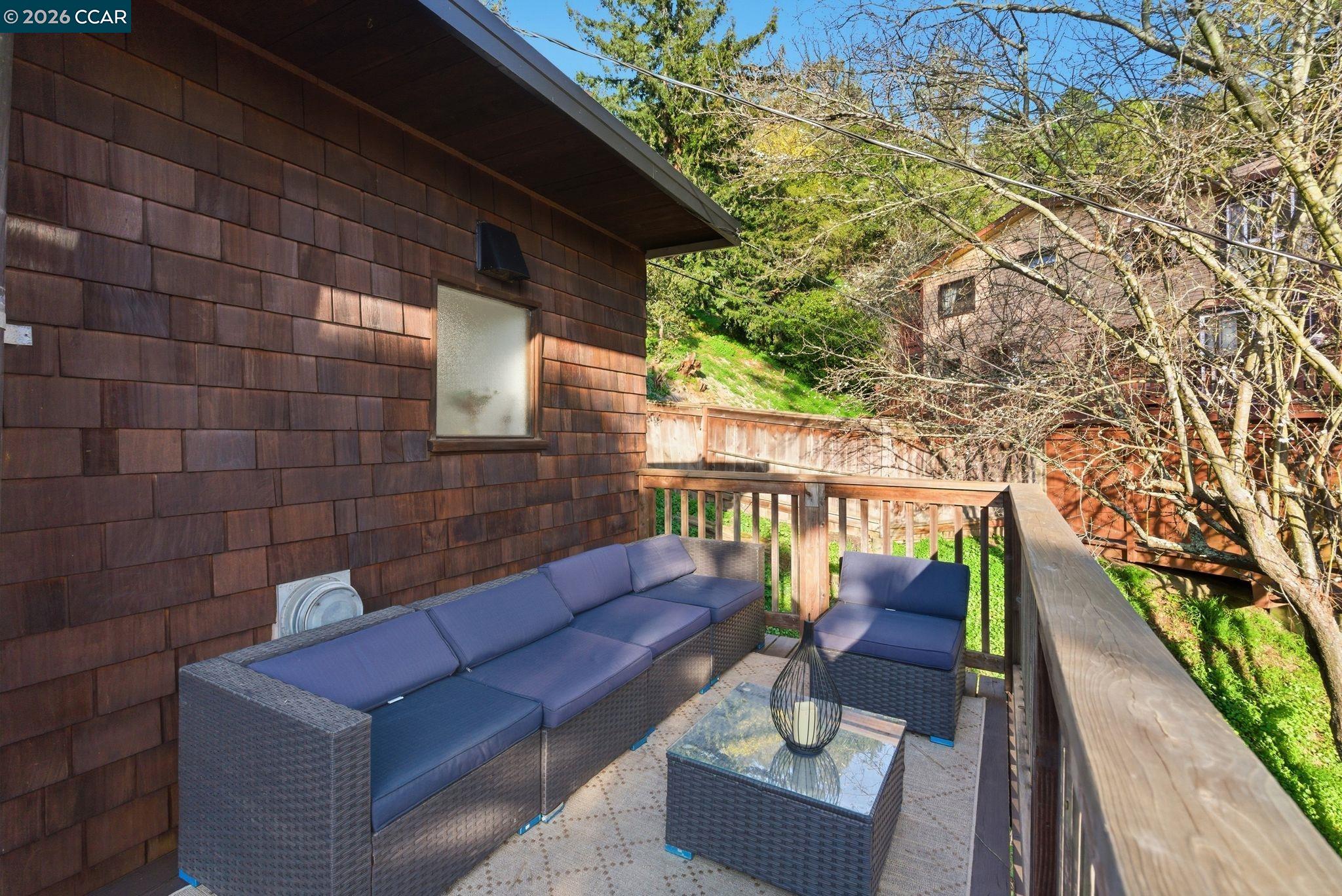 Detail Gallery Image 24 of 48 For 3382 Dwight Way, Berkeley,  CA 94704 - 1 Beds | 1/1 Baths