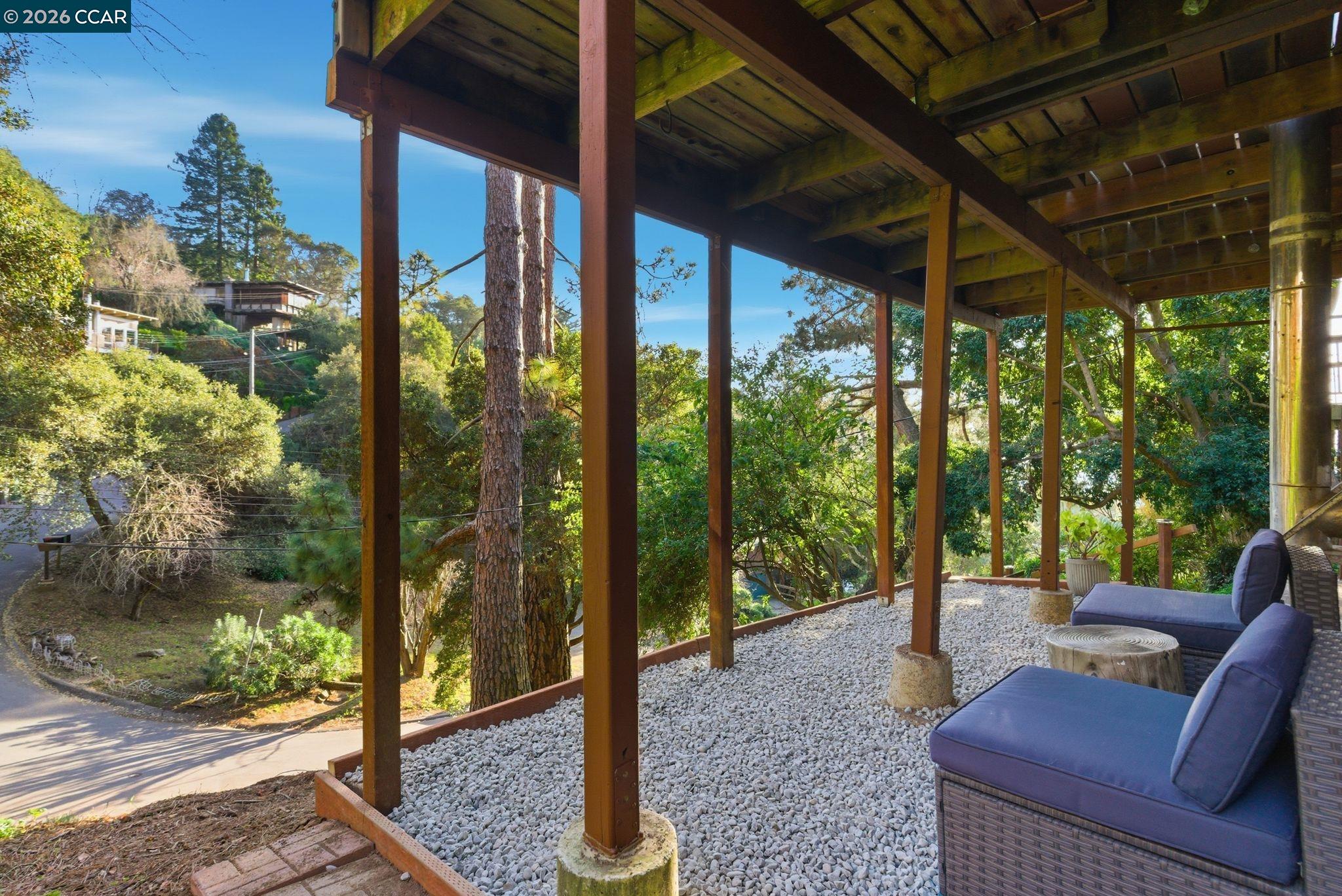 Detail Gallery Image 30 of 48 For 3382 Dwight Way, Berkeley,  CA 94704 - 1 Beds | 1/1 Baths