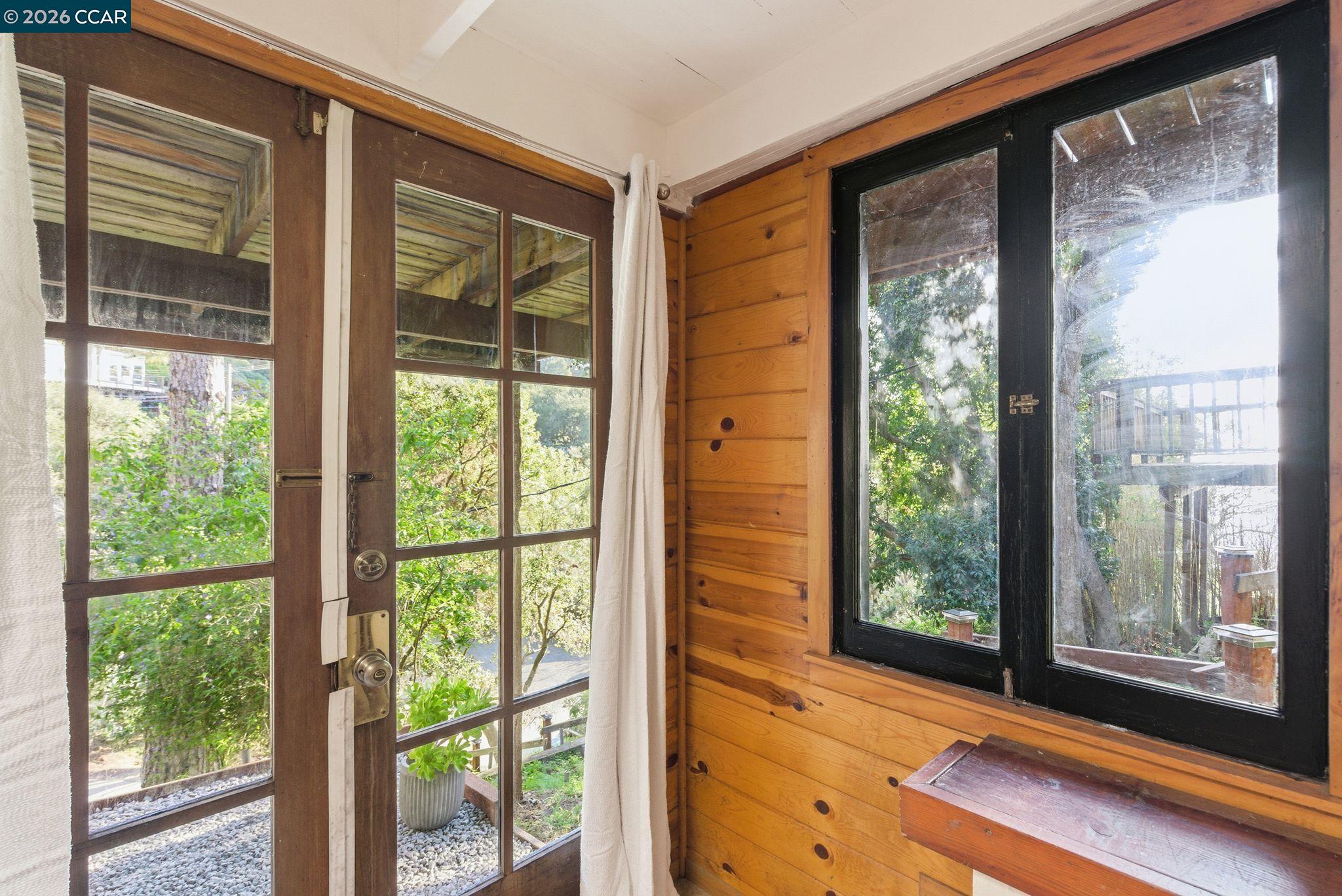 Detail Gallery Image 33 of 48 For 3382 Dwight Way, Berkeley,  CA 94704 - 1 Beds | 1/1 Baths