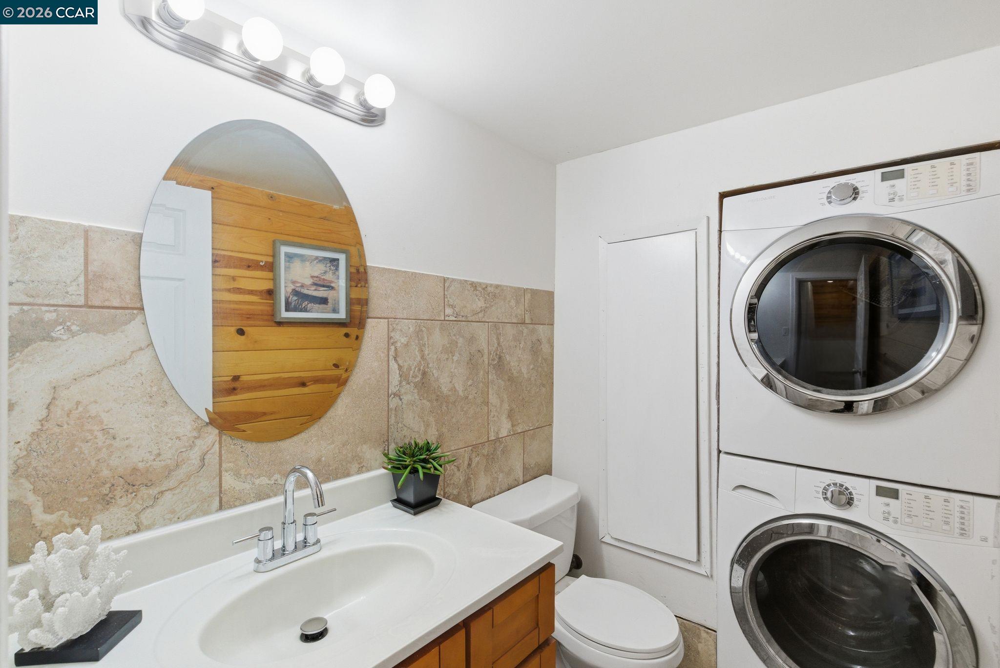 Detail Gallery Image 36 of 48 For 3382 Dwight Way, Berkeley,  CA 94704 - 1 Beds | 1/1 Baths