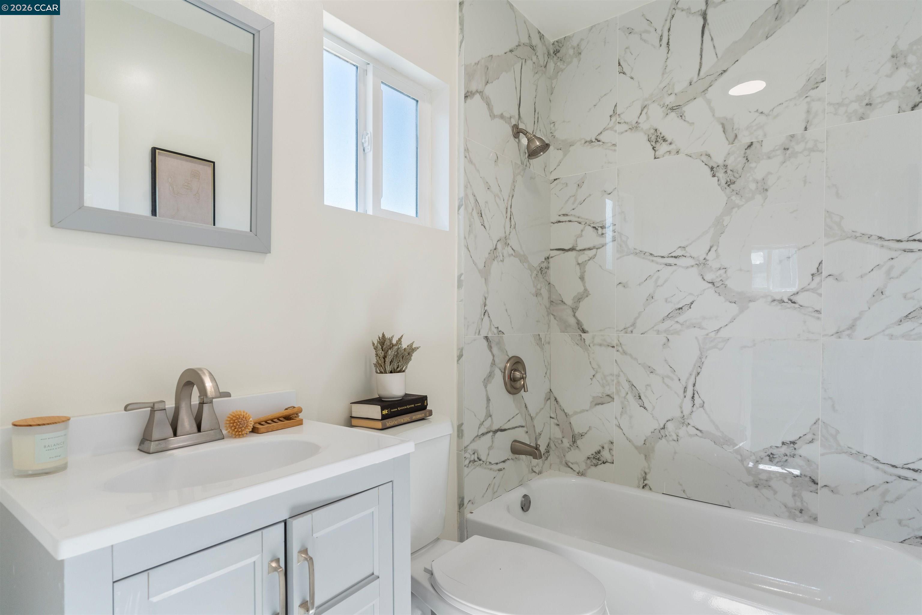 Detail Gallery Image 15 of 30 For 1319 Kelsey Street, Richmond,  CA 94801 - 2 Beds | 1 Baths