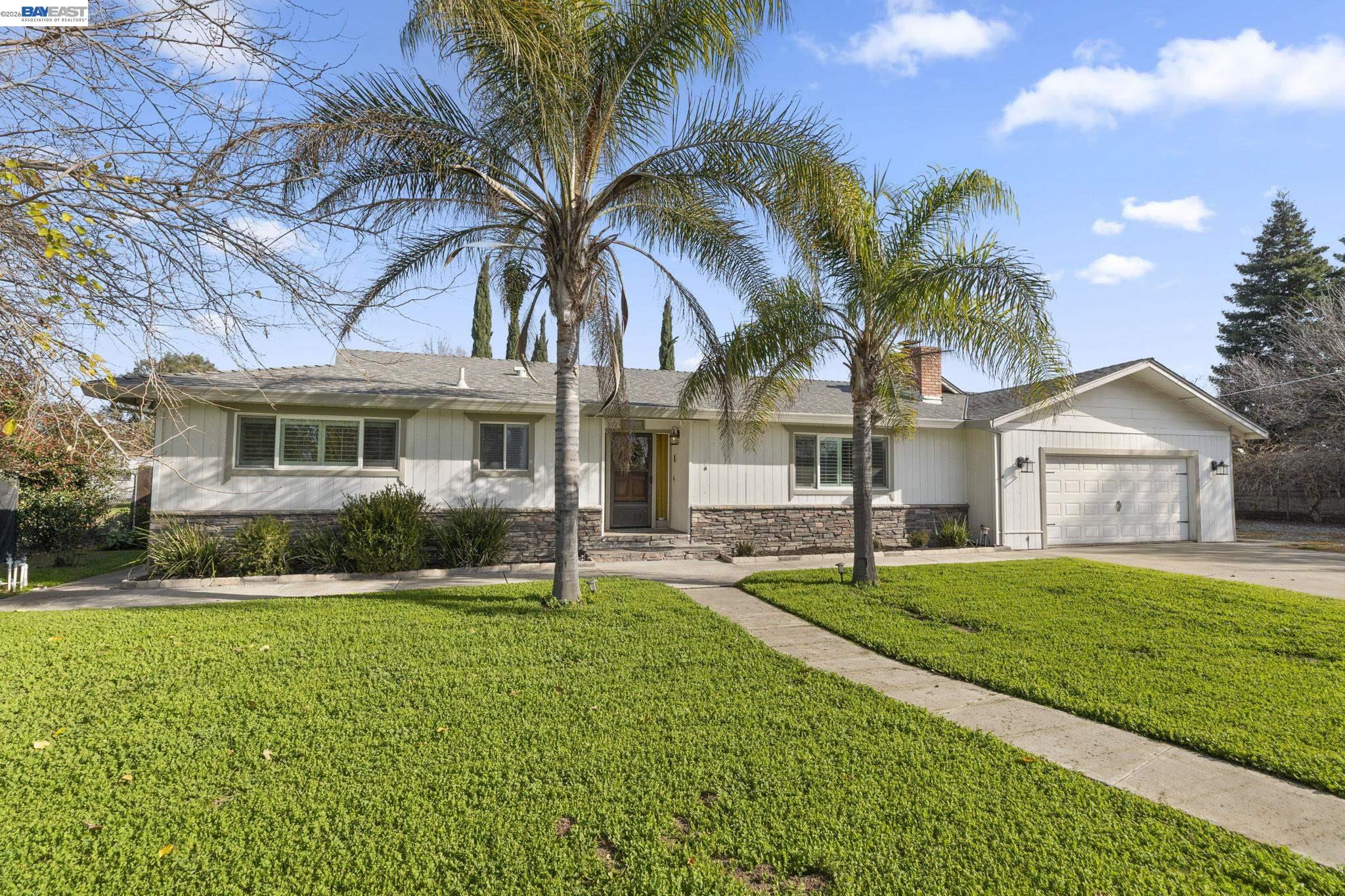 Front Image Thumbnail for BE41122263