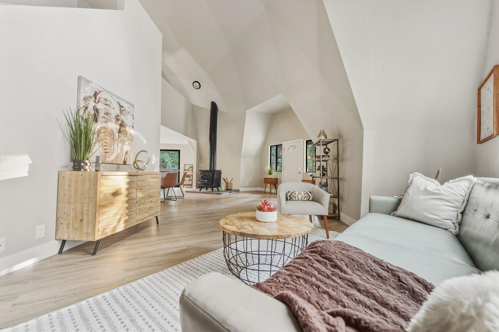 Detail Gallery Image 12 of 60 For 5841 Fallen Oak Trl, Pollock Pines,  CA 95726 - 2 Beds | 2 Baths