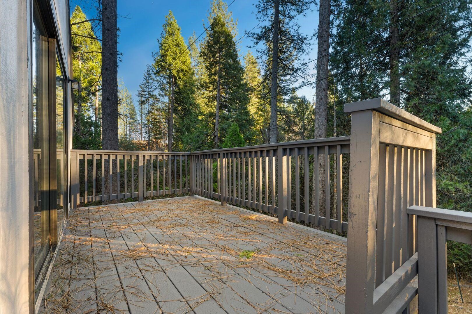 Detail Gallery Image 23 of 60 For 5841 Fallen Oak Trl, Pollock Pines,  CA 95726 - 2 Beds | 2 Baths