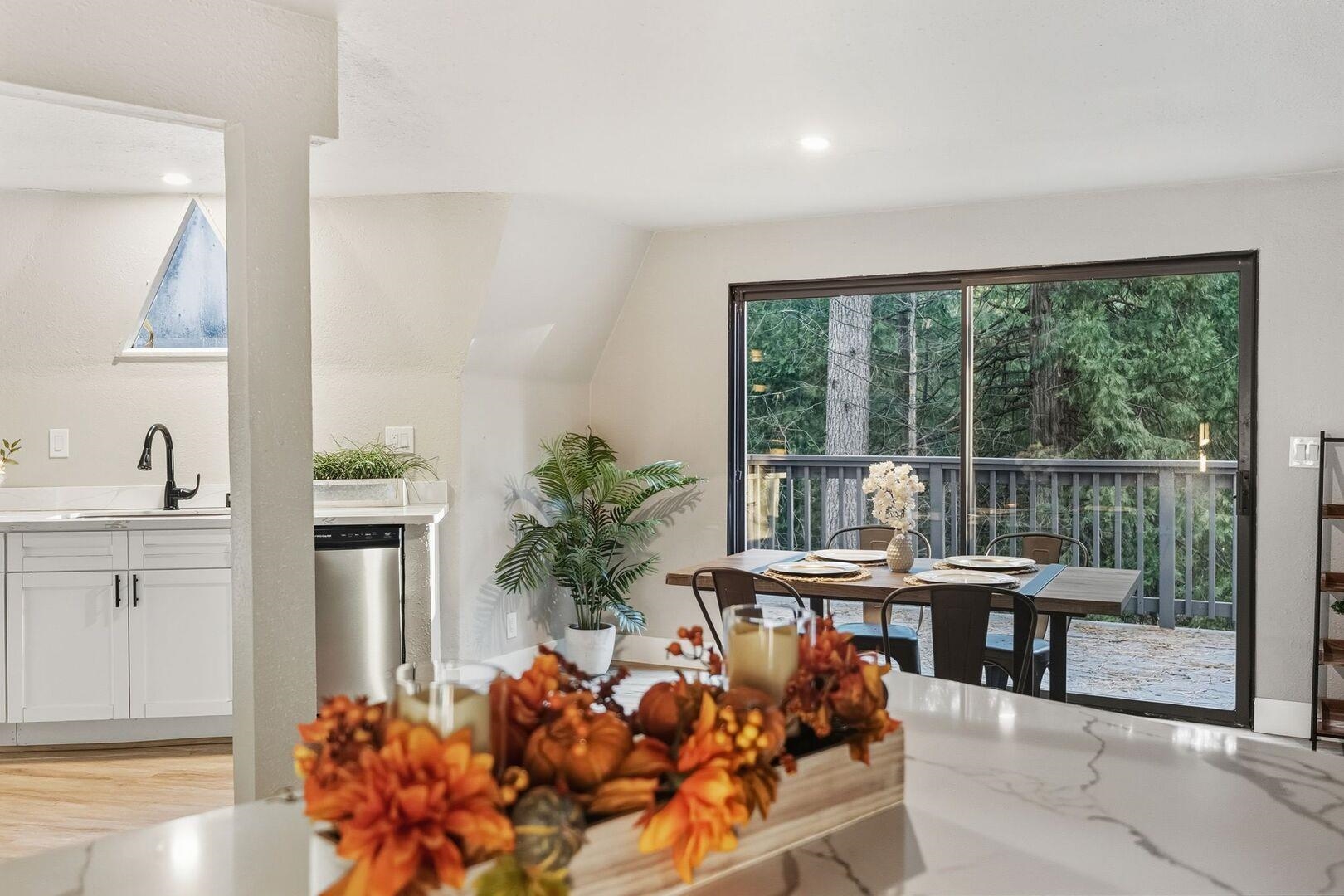 Detail Gallery Image 33 of 60 For 5841 Fallen Oak Trl, Pollock Pines,  CA 95726 - 2 Beds | 2 Baths