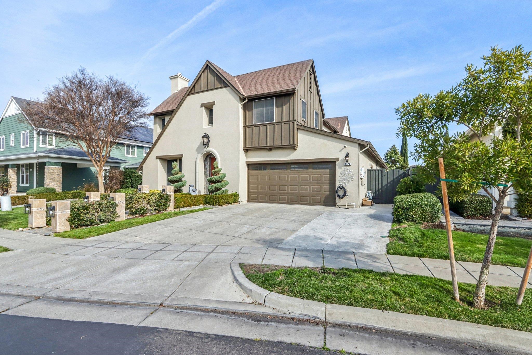 Detail Gallery Image 2 of 60 For 1322 Cottage Grove Court, Tracy,  CA 95377 - 4 Beds | 4 Baths