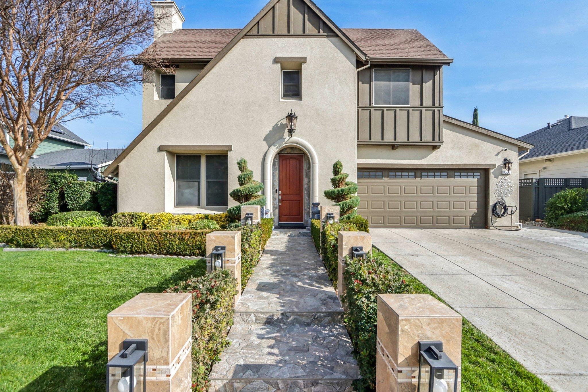 Detail Gallery Image 9 of 60 For 1322 Cottage Grove Court, Tracy,  CA 95377 - 4 Beds | 4 Baths