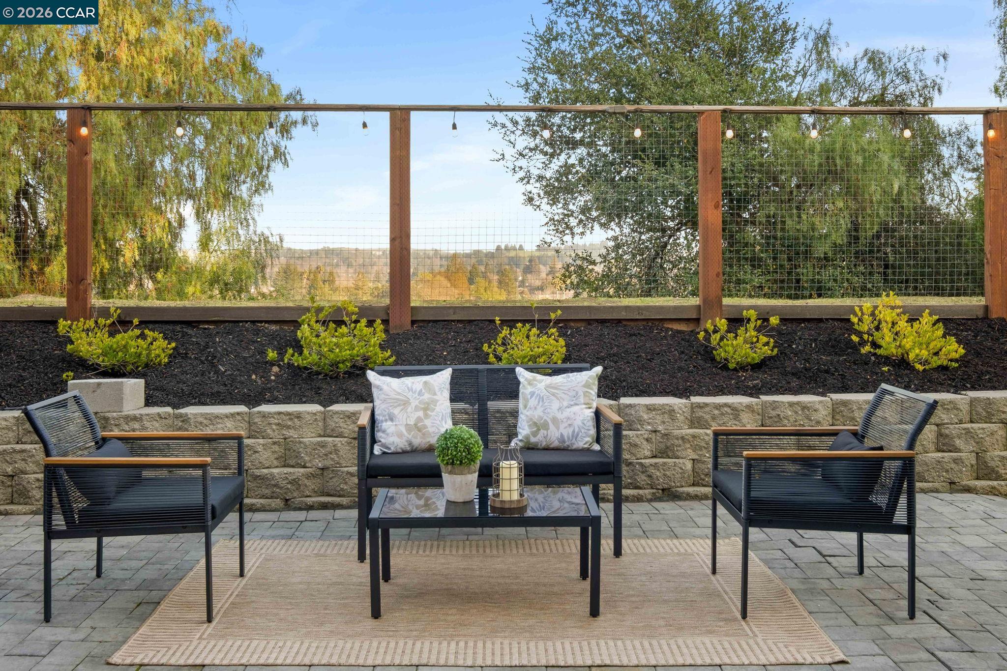 Detail Gallery Image 39 of 51 For 1304 Fountain Springs Cir, Danville,  CA 94526 - 4 Beds | 3 Baths