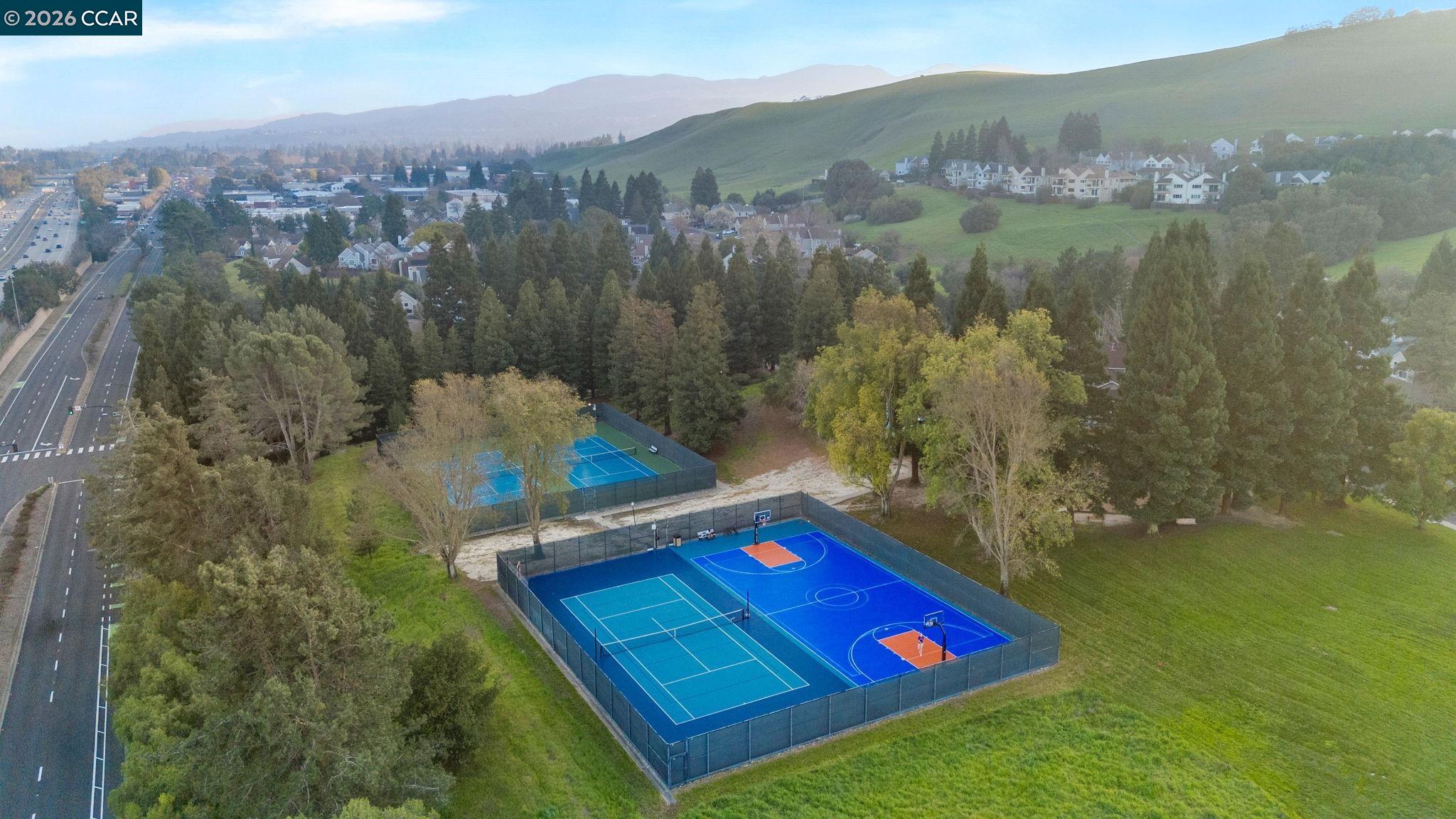 Detail Gallery Image 48 of 51 For 1304 Fountain Springs Cir, Danville,  CA 94526 - 4 Beds | 3 Baths