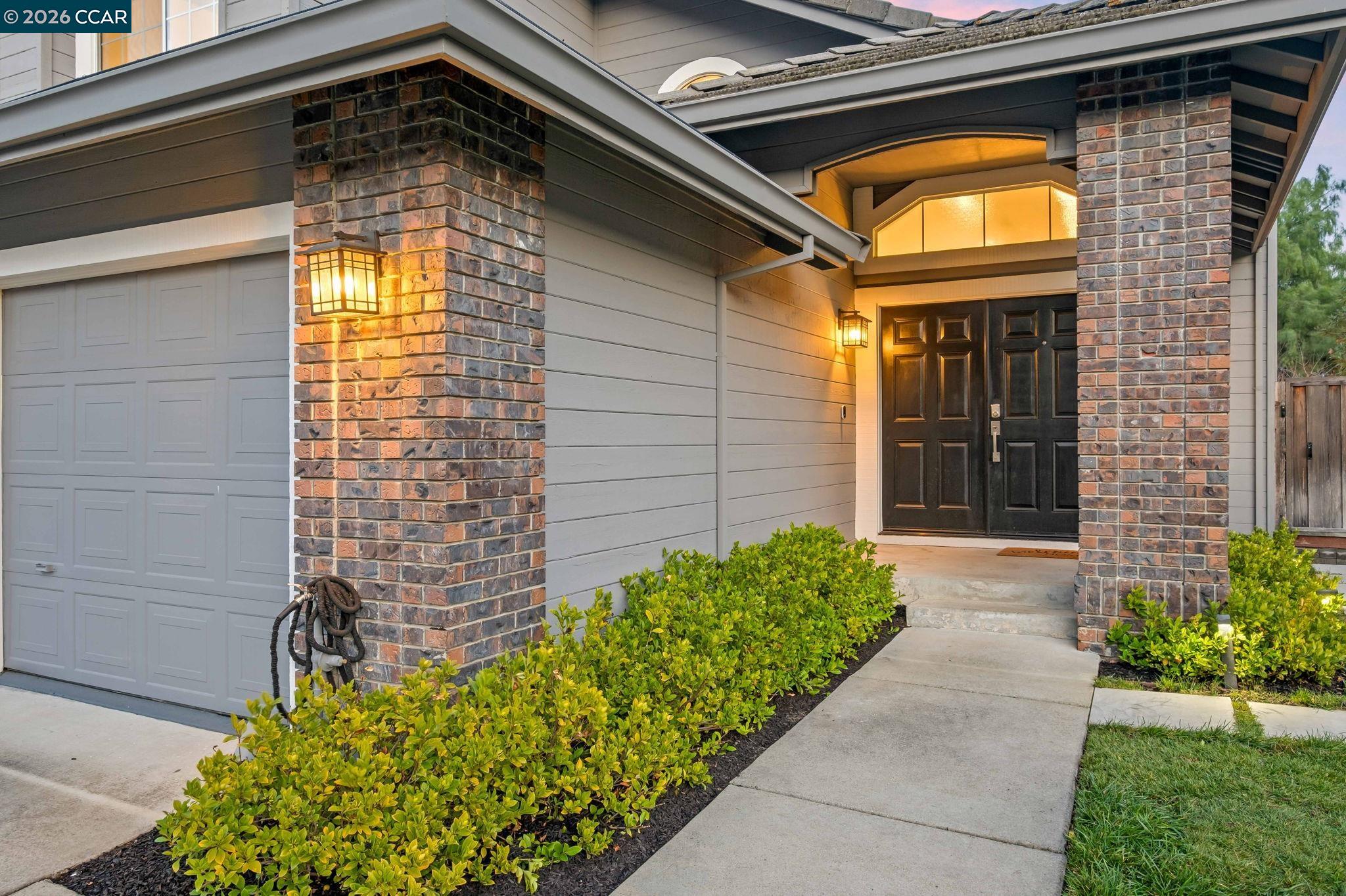 Detail Gallery Image 6 of 51 For 1304 Fountain Springs Cir, Danville,  CA 94526 - 4 Beds | 3 Baths