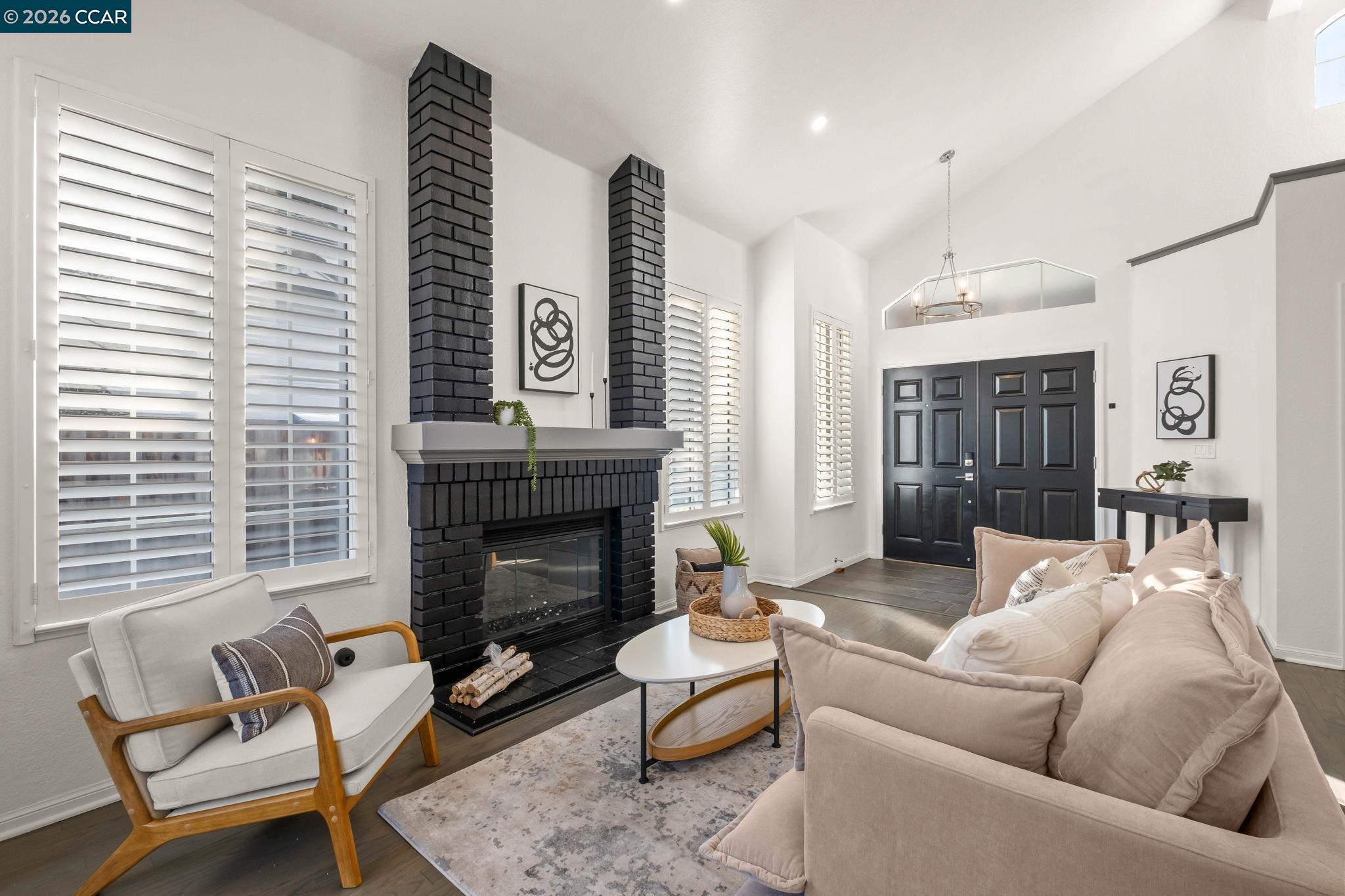 Detail Gallery Image 9 of 51 For 1304 Fountain Springs Cir, Danville,  CA 94526 - 4 Beds | 3 Baths