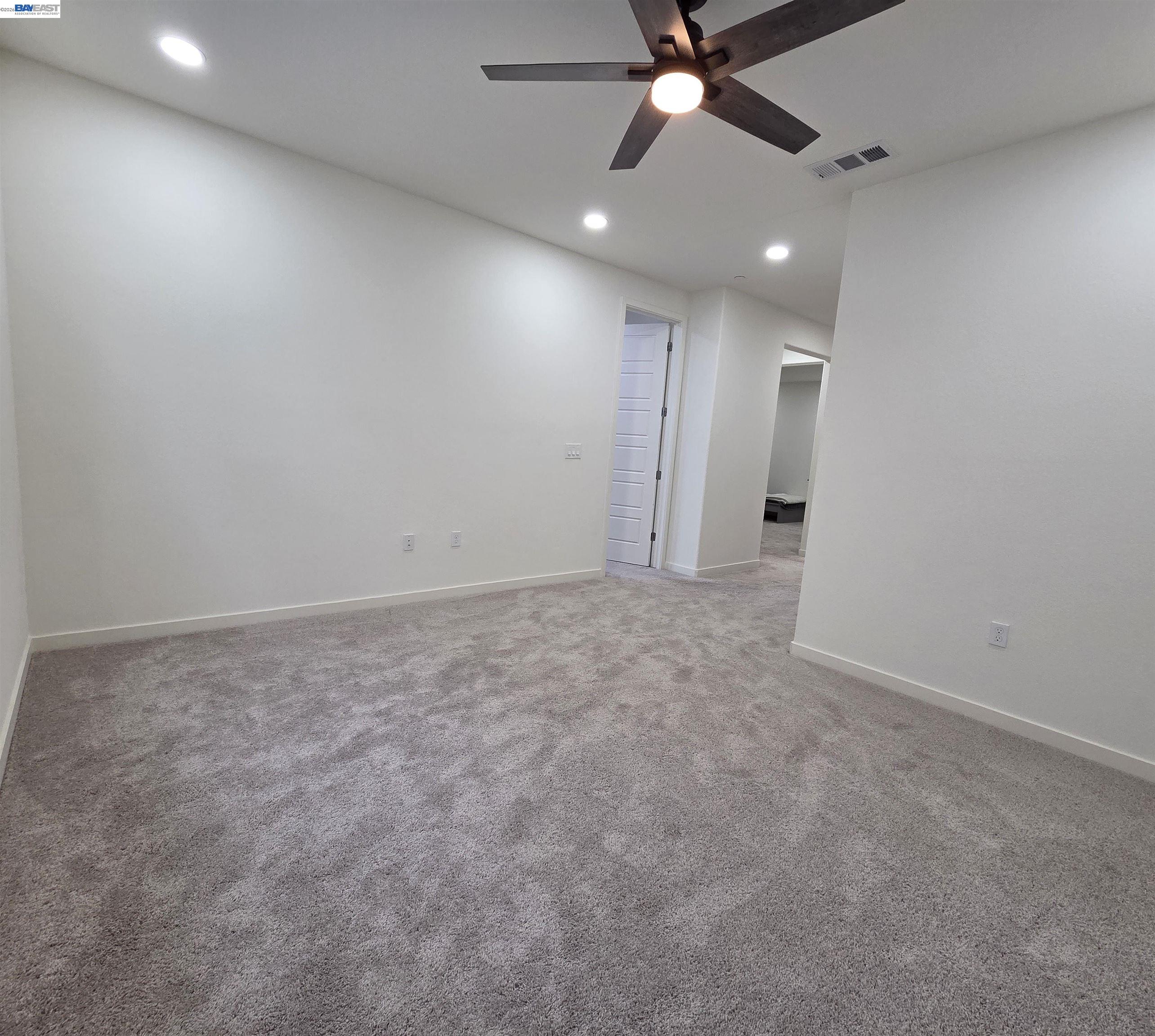 Detail Gallery Image 18 of 39 For 5390 Shenandoah Valley Ln, Antioch,  CA 94531 - 4 Beds | 3 Baths