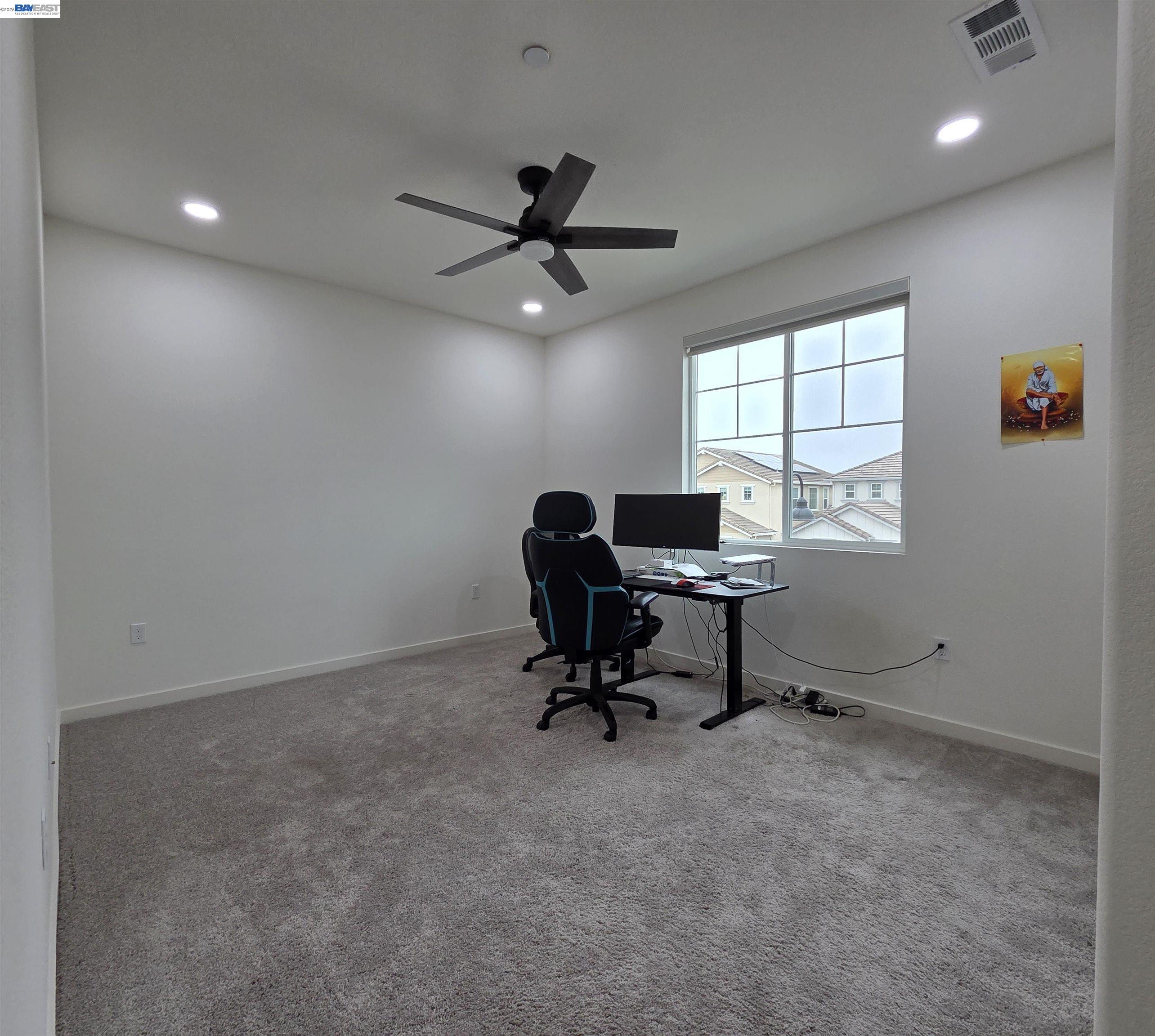 Detail Gallery Image 19 of 39 For 5390 Shenandoah Valley Ln, Antioch,  CA 94531 - 4 Beds | 3 Baths