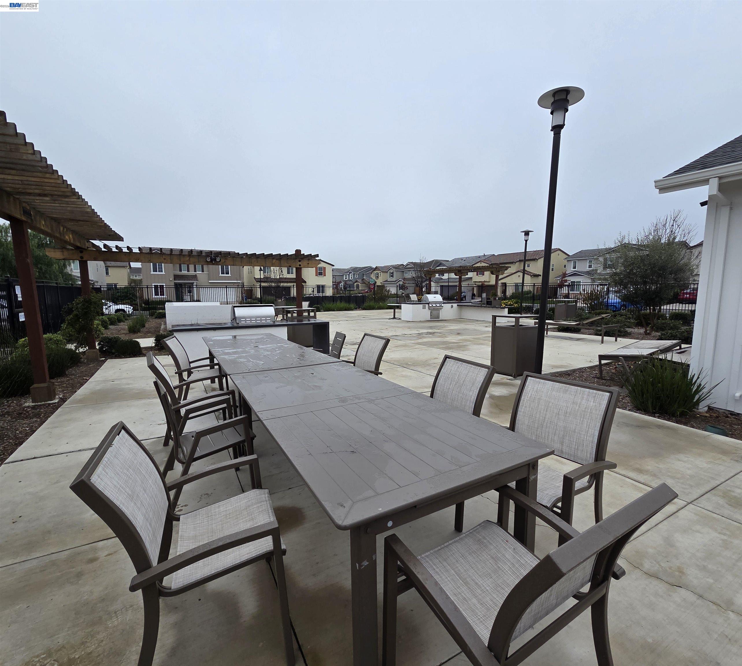 Detail Gallery Image 33 of 39 For 5390 Shenandoah Valley Ln, Antioch,  CA 94531 - 4 Beds | 3 Baths