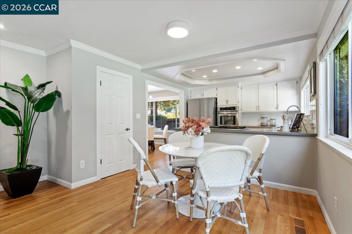 Detail Gallery Image 11 of 41 For 587 El Capitan Dr, Danville,  CA 94526 - 4 Beds | 3 Baths